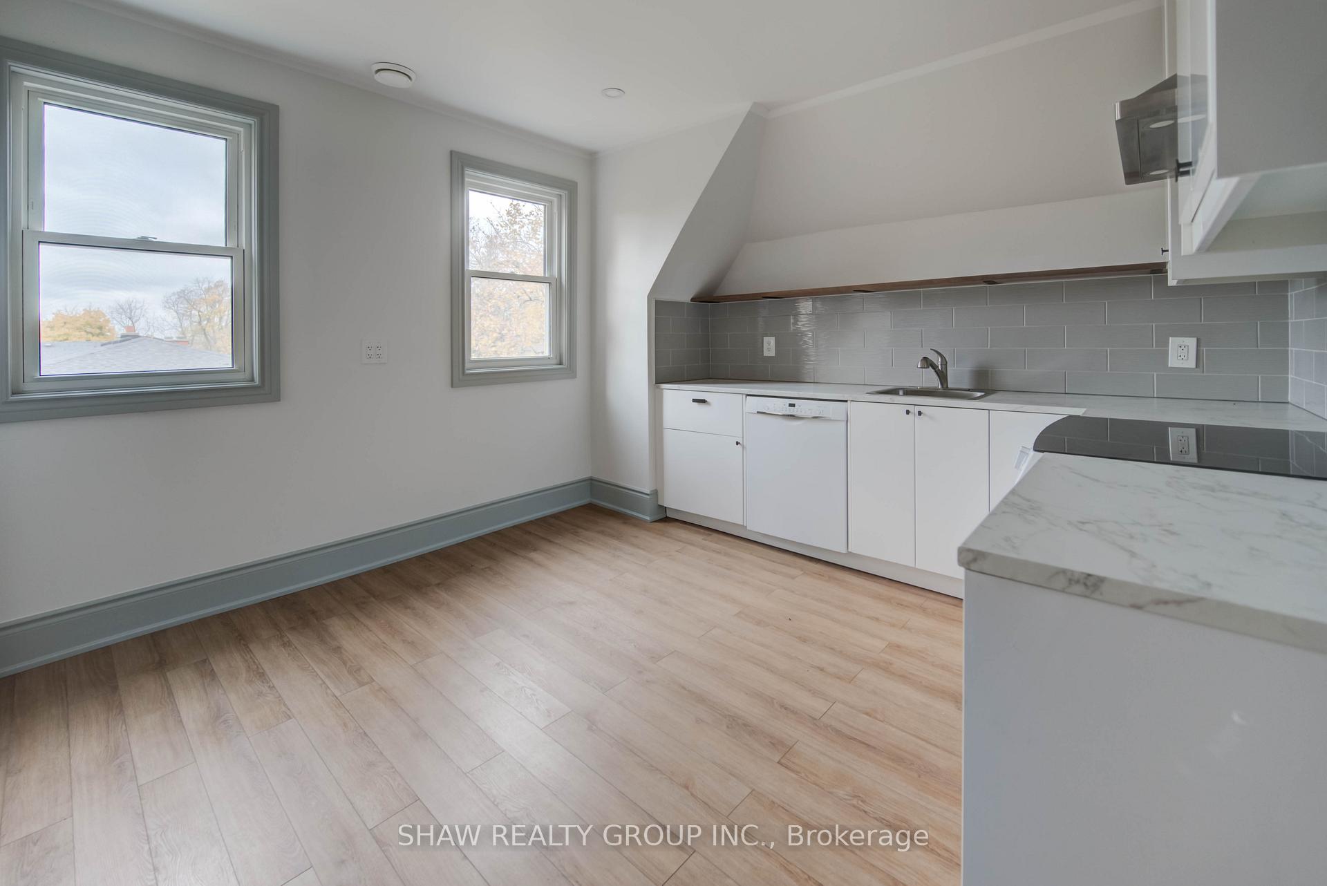 Photo 2 of Unit D, 706 Queenston Road, Cambridge — HOMEH