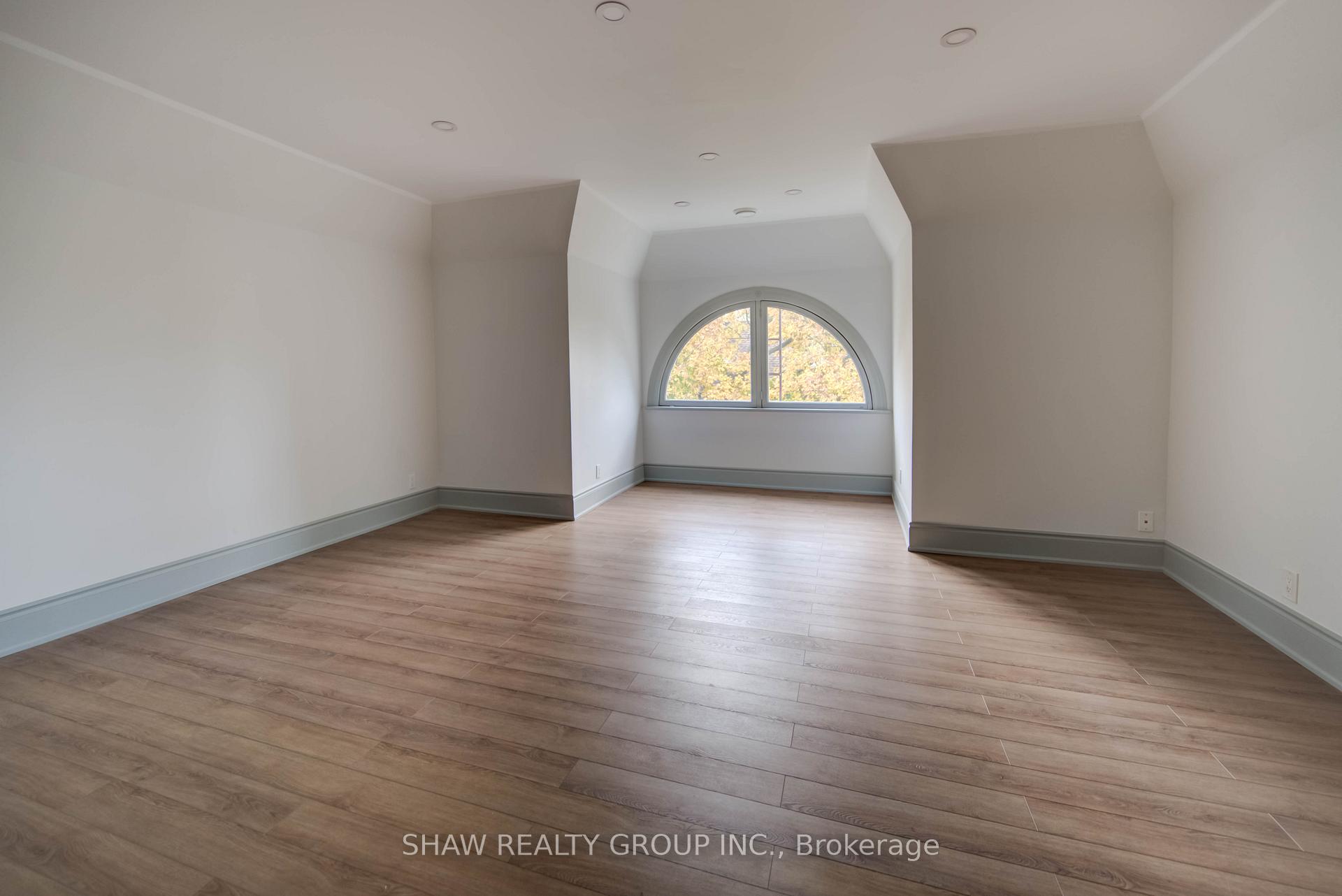 Photo 13 of Unit D, 706 Queenston Road, Cambridge — HOMEH