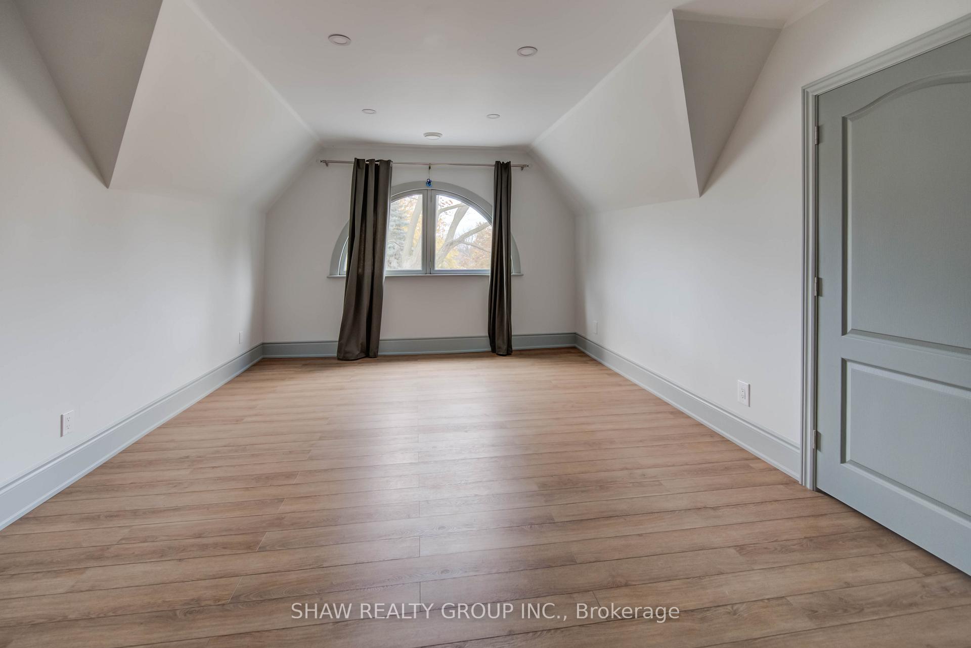 Photo 22 of Unit D, 706 Queenston Road, Cambridge — HOMEH
