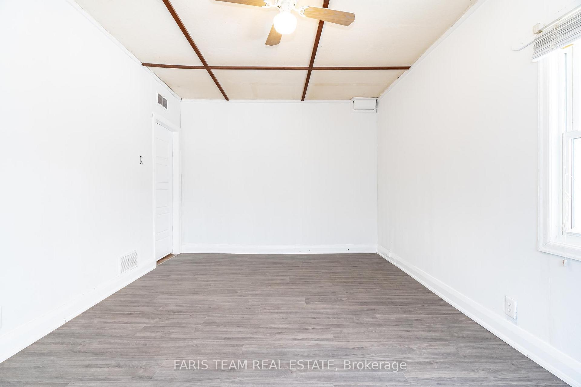 Photo 6 of 549 King Street, Midland — HOMEH
