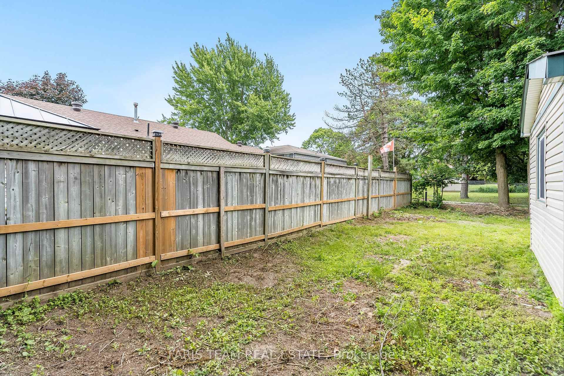 Photo 17 of 549 King Street, Midland — HOMEH