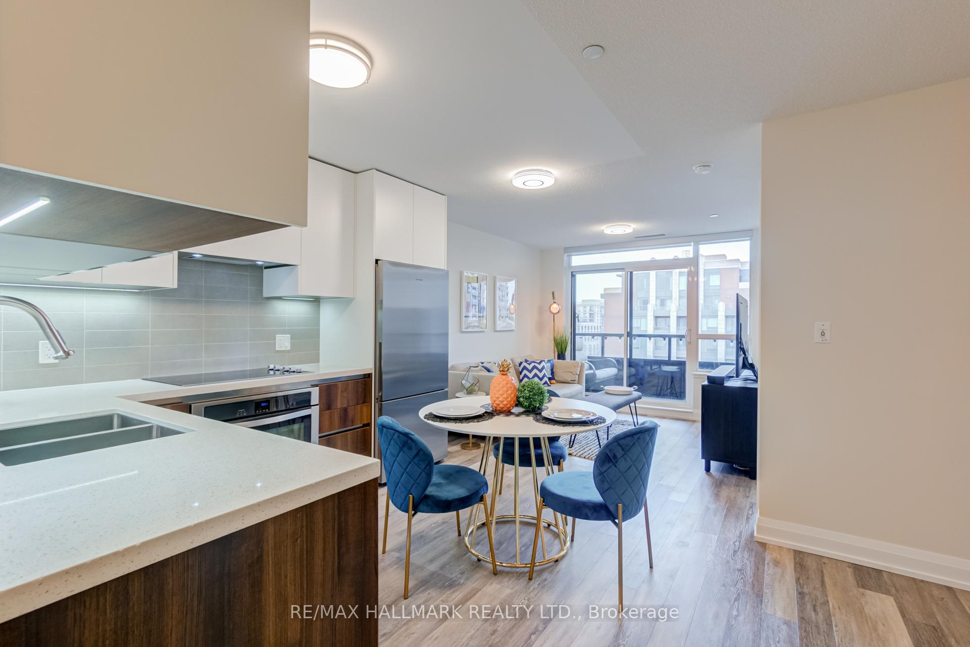 Photo 2 of Unit 726, 25 Water Walk Drive, Markham, Unionville — HOMEH