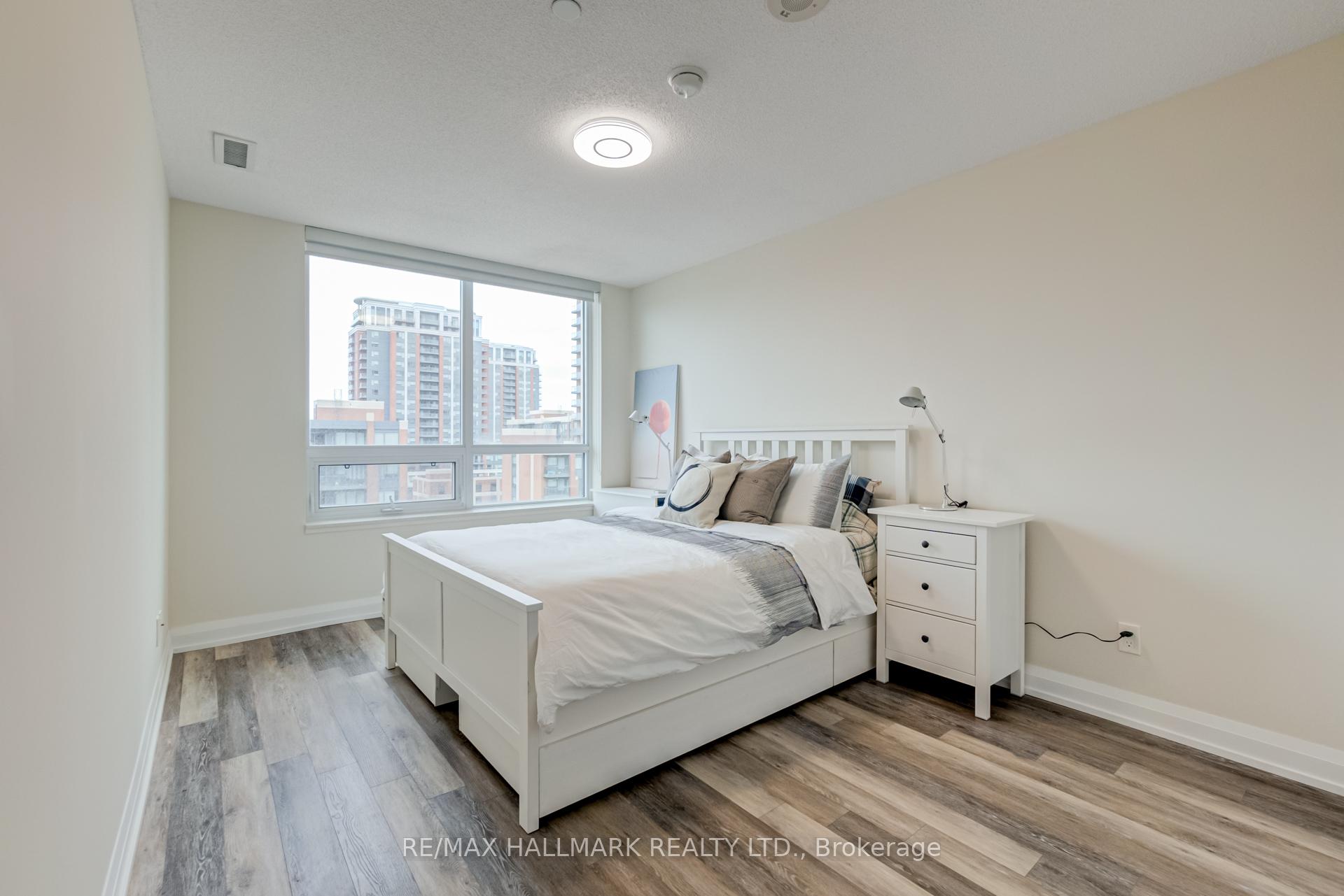 Photo 14 of Unit 726, 25 Water Walk Drive, Markham, Unionville — HOMEH