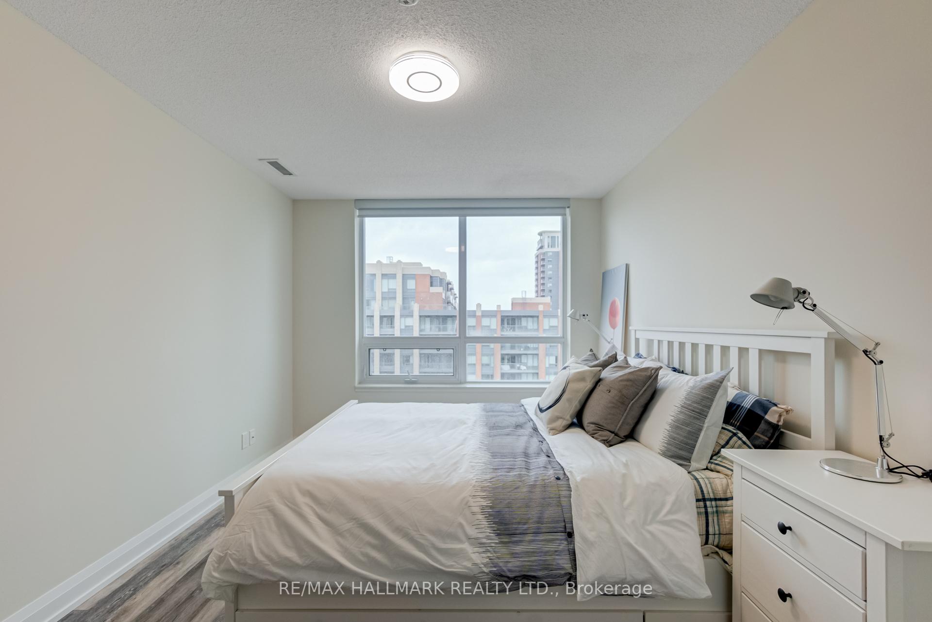 Photo 9 of Unit 726, 25 Water Walk Drive, Markham, Unionville — HOMEH