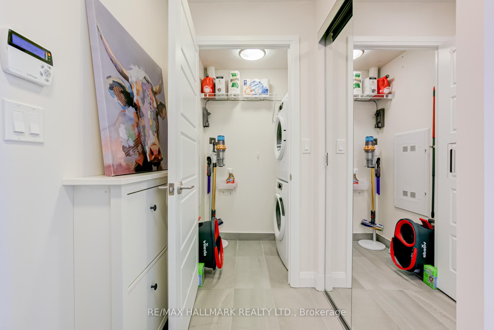 Photo 15 of Unit 726, 25 Water Walk Drive, Markham, Unionville — HOMEH