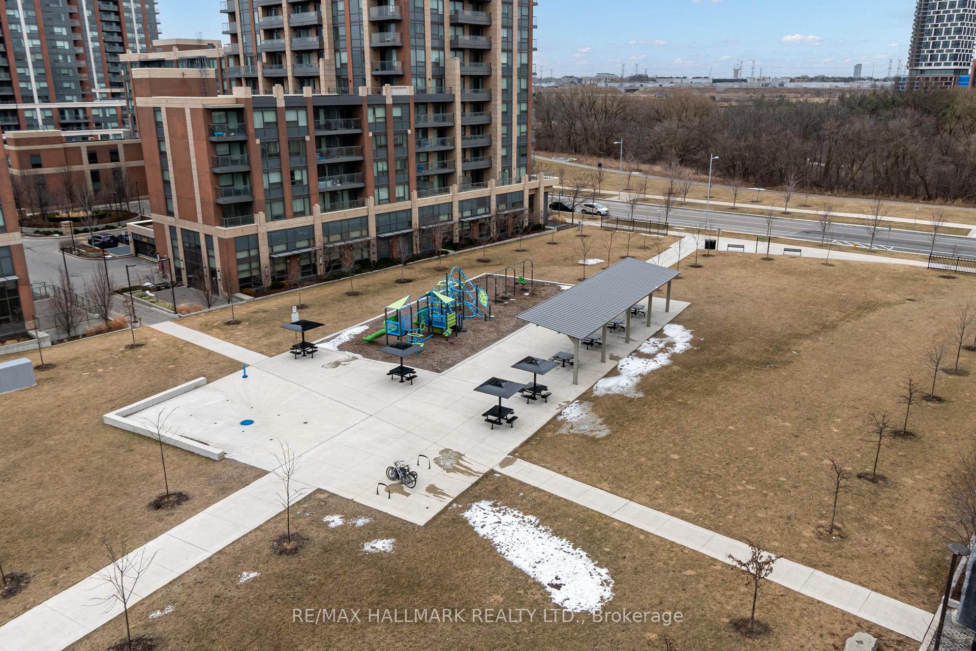 Photo 29 of Unit 726, 25 Water Walk Drive, Markham, Unionville — HOMEH