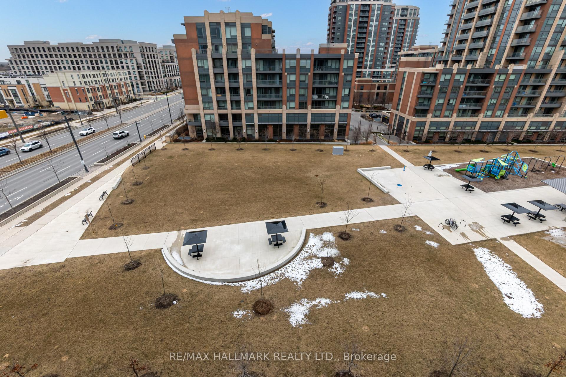 Photo 21 of Unit 726, 25 Water Walk Drive, Markham, Unionville — HOMEH