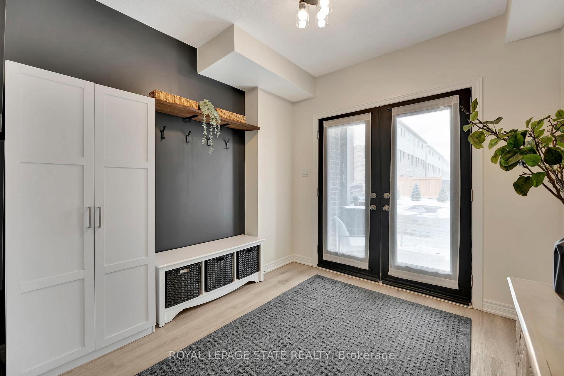 Photo 2 of 108 Dryden Lane, Hamilton, McQuesten — HOMEH