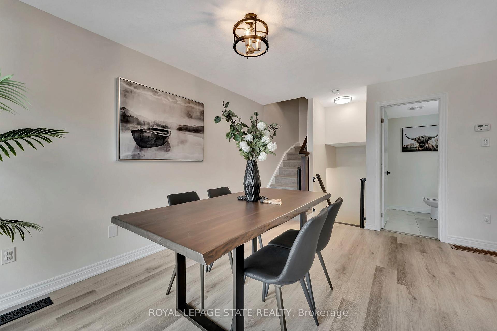 Photo 20 of 108 Dryden Lane, Hamilton, McQuesten — HOMEH
