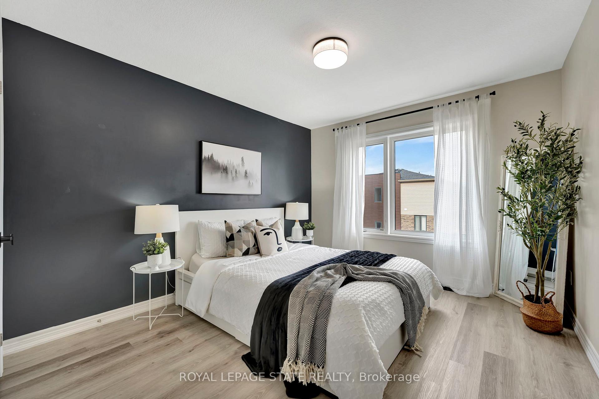 Photo 8 of 108 Dryden Lane, Hamilton, McQuesten — HOMEH