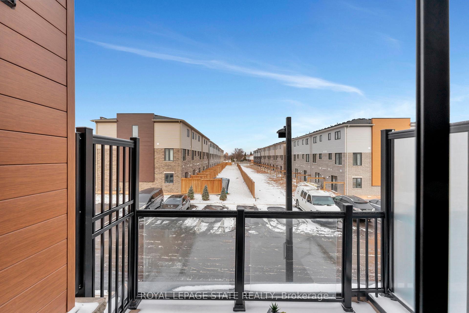Photo 27 of 108 Dryden Lane, Hamilton, McQuesten — HOMEH