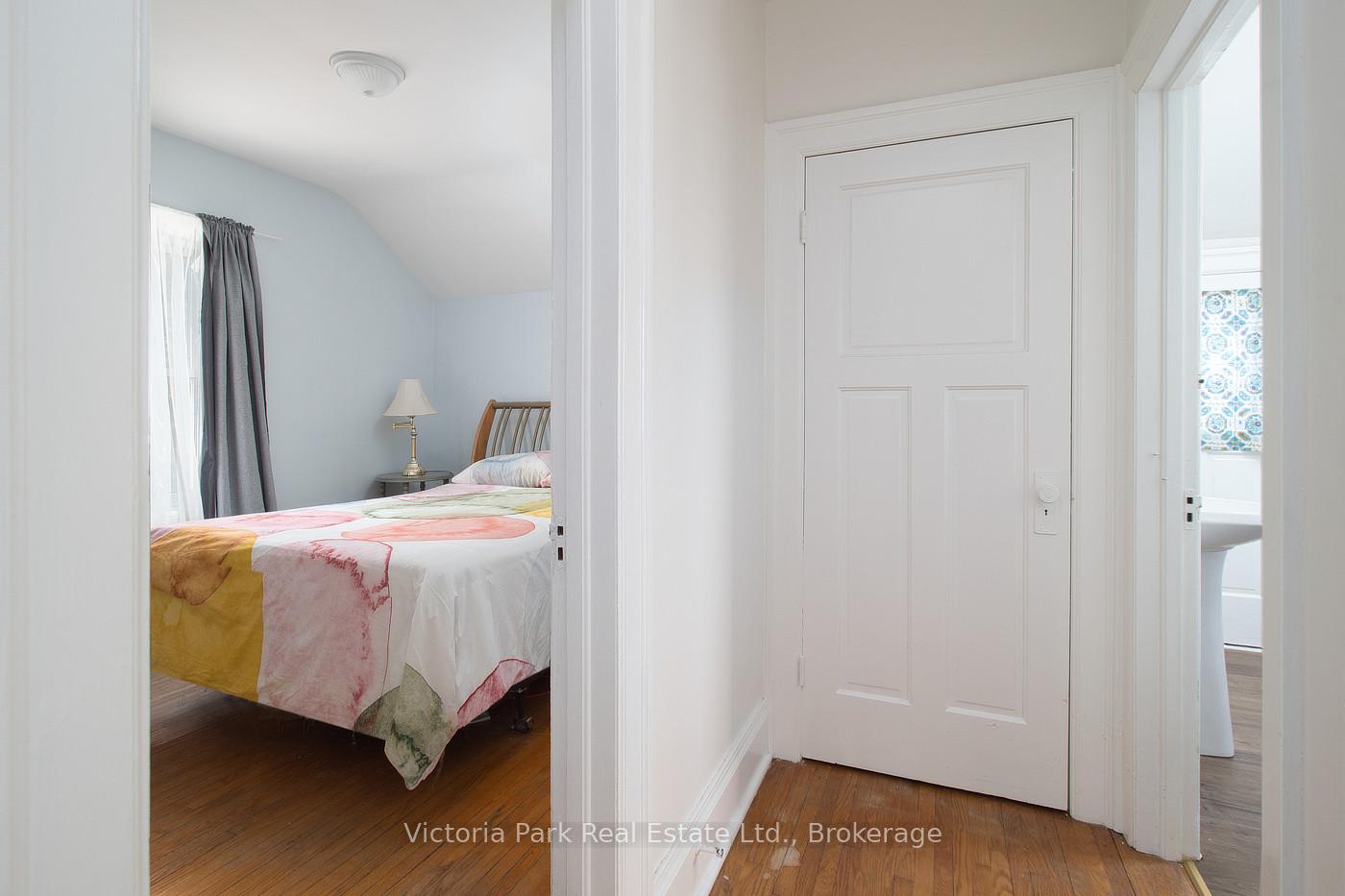 Photo 20 of 34 Park Street, Kitchener — HOMEH
