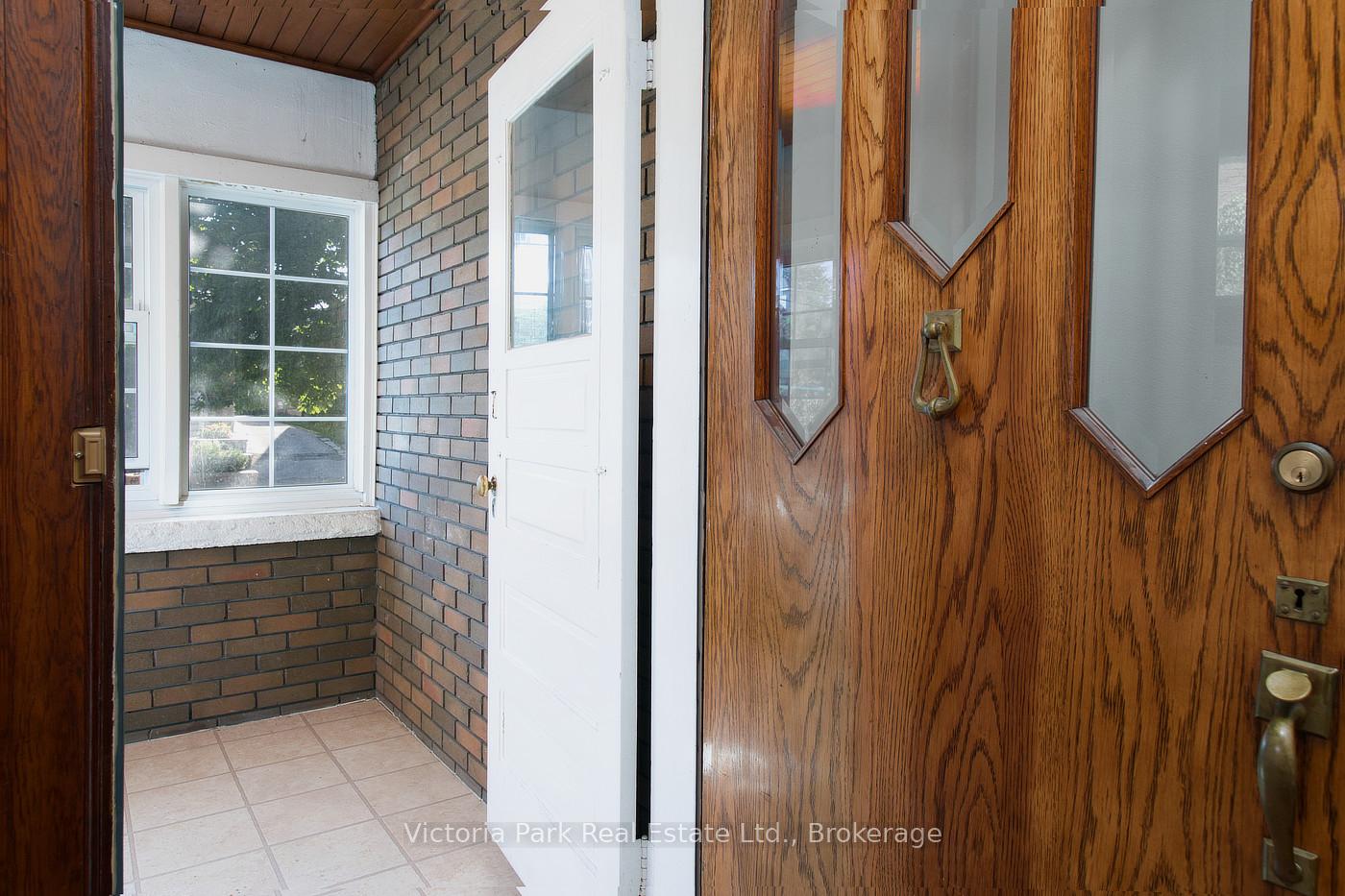 Photo 29 of 34 Park Street, Kitchener — HOMEH