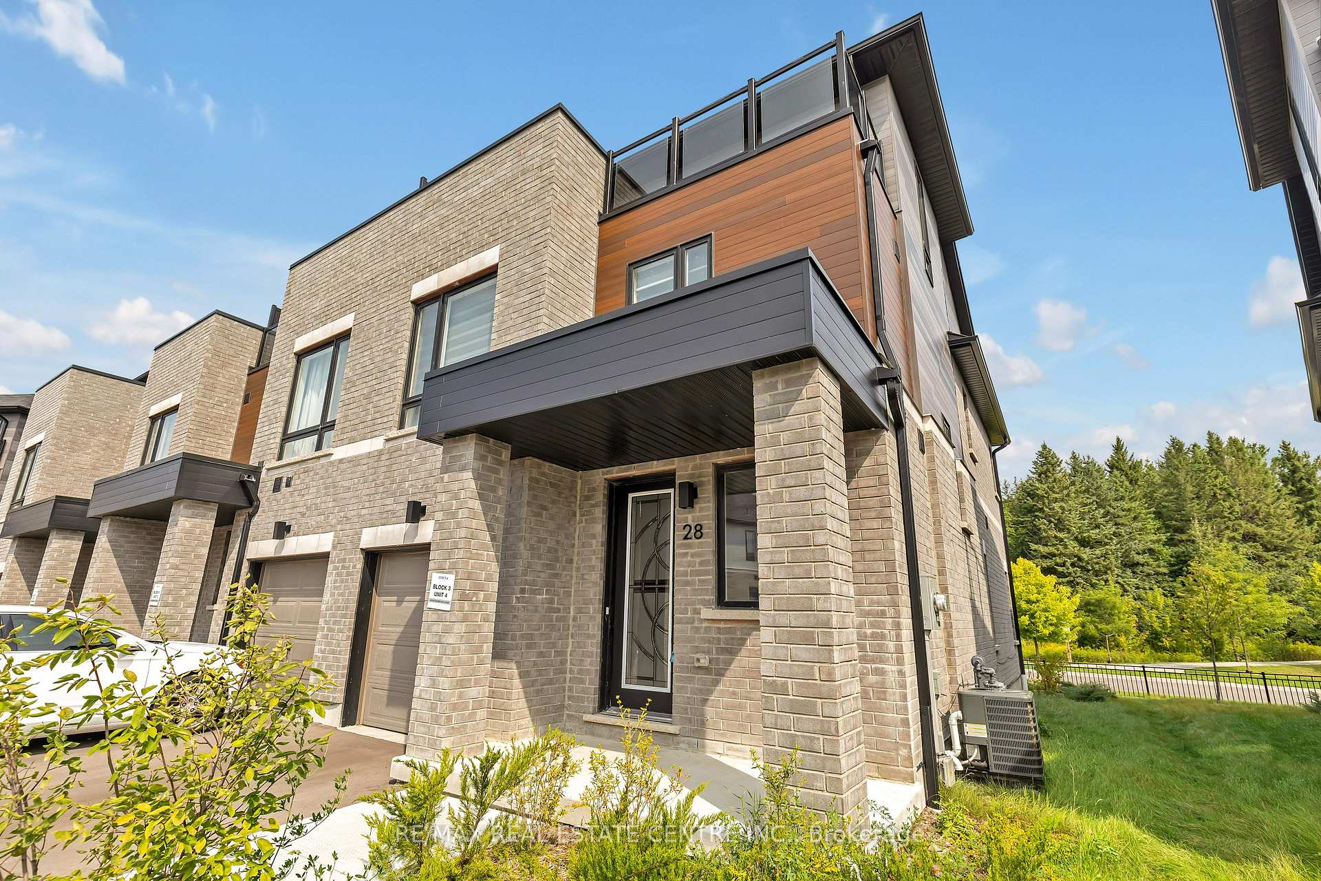 Photo 7 of 28 Klein Way, Whitby, Taunton North — HOMEH