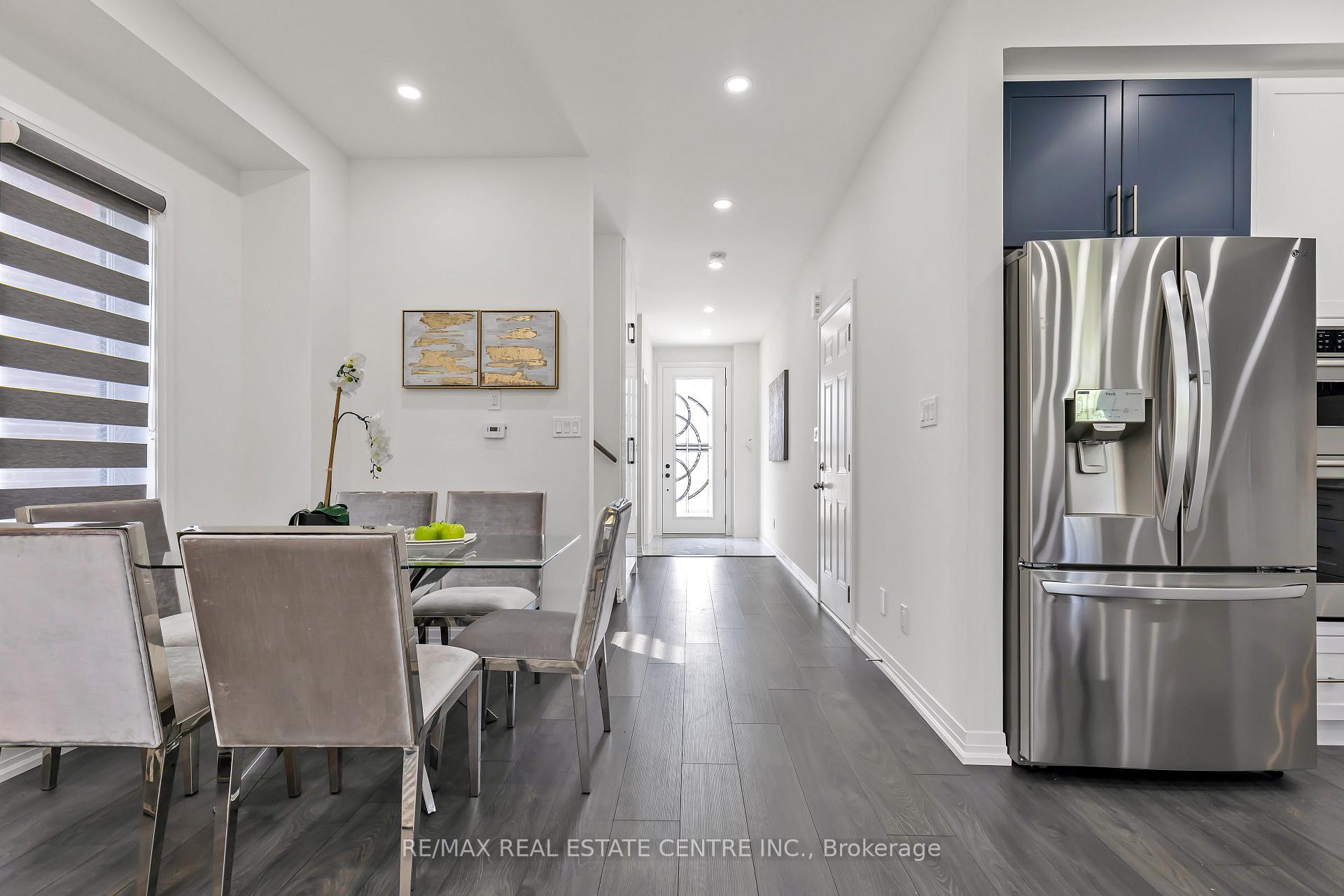 Photo 17 of 28 Klein Way, Whitby, Taunton North — HOMEH