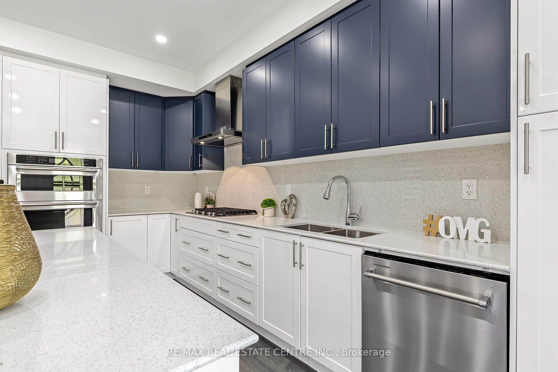 Photo 10 of 28 Klein Way, Whitby, Taunton North — HOMEH