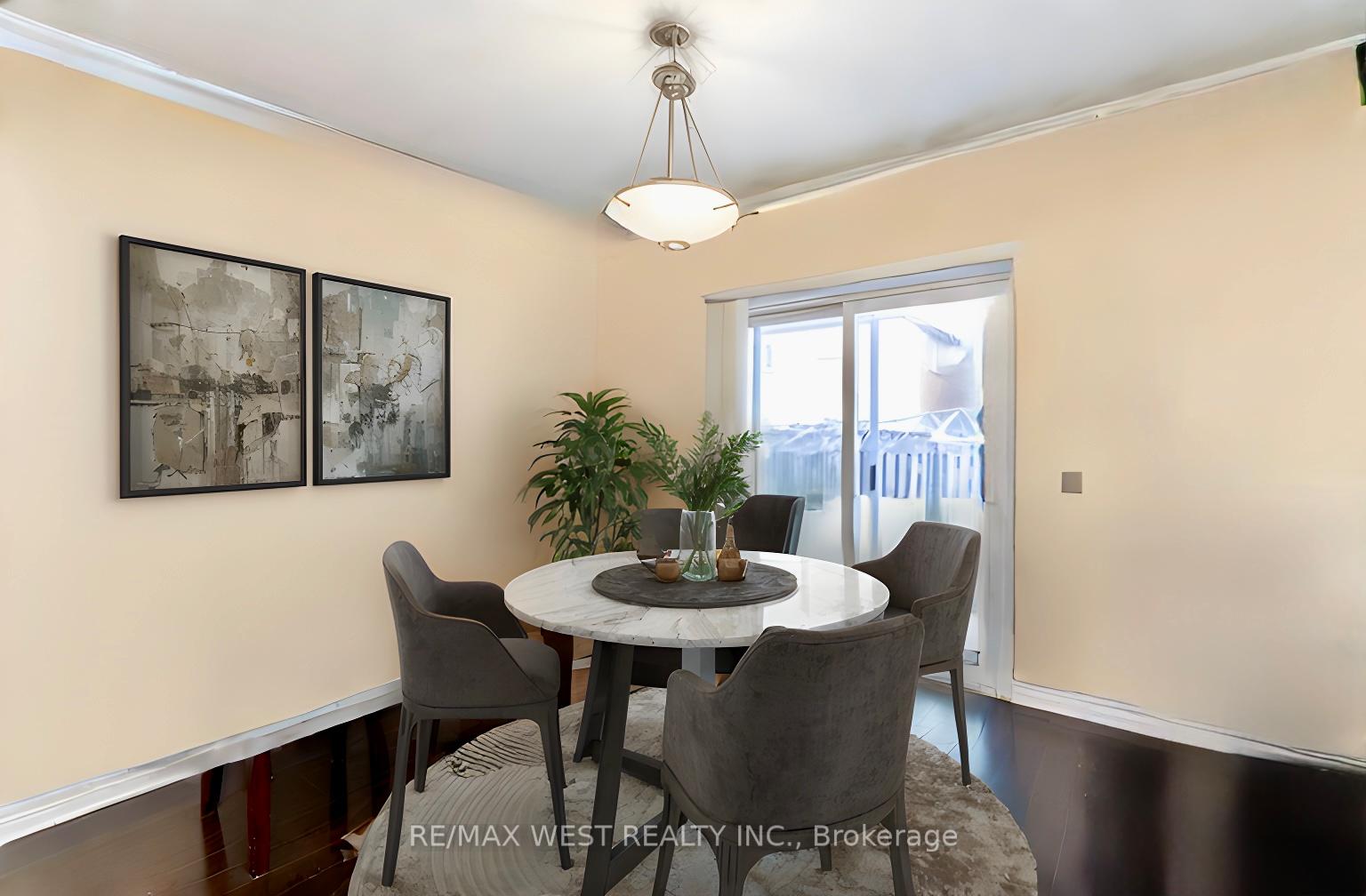 Photo 3 of 83 Ridgemore Crescent, Brampton, Fletcher's Meadow — HOMEH