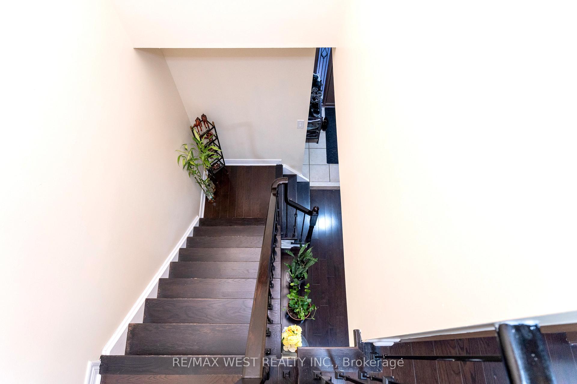 Photo 27 of 83 Ridgemore Crescent, Brampton, Fletcher's Meadow — HOMEH