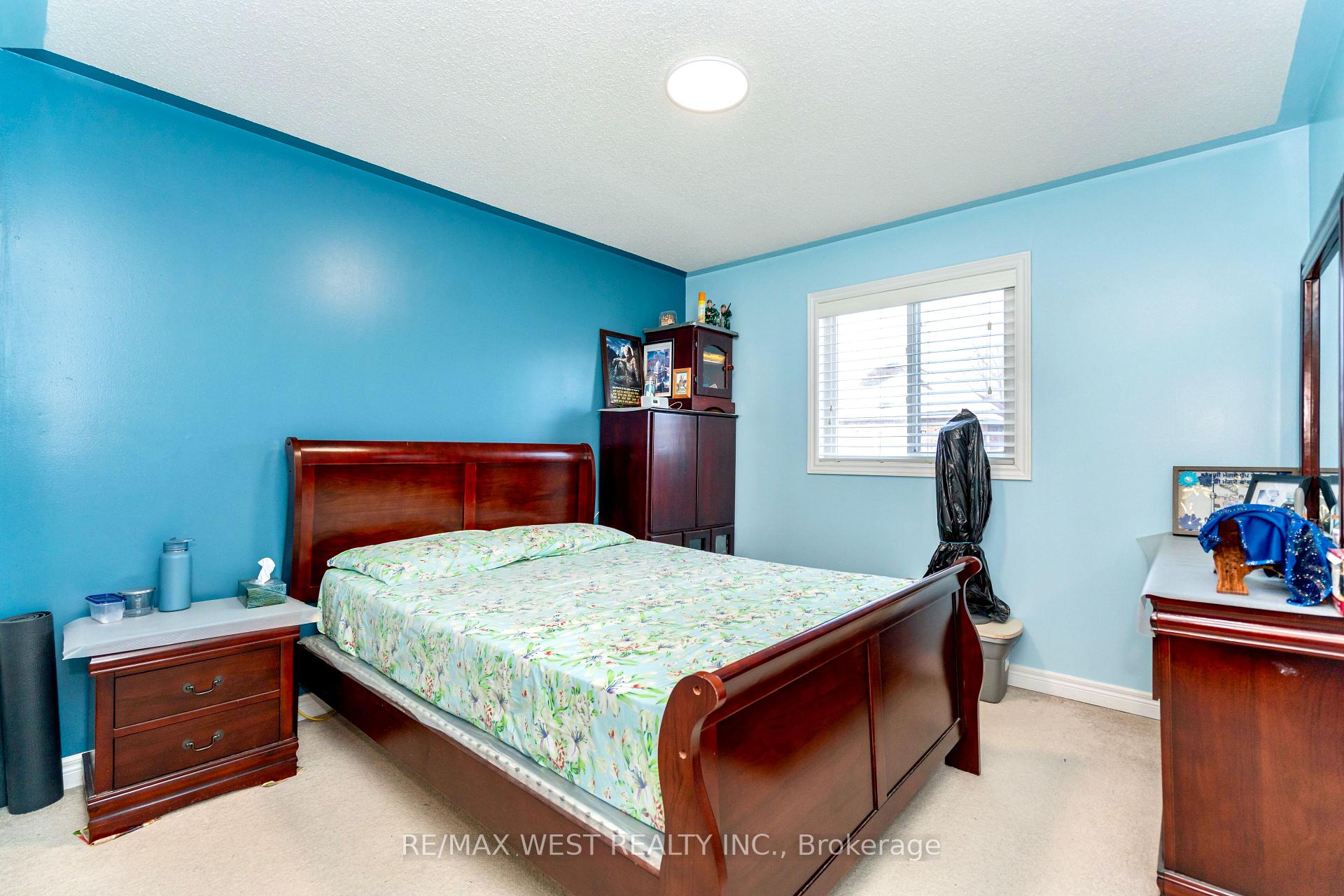 Photo 15 of 83 Ridgemore Crescent, Brampton, Fletcher's Meadow — HOMEH