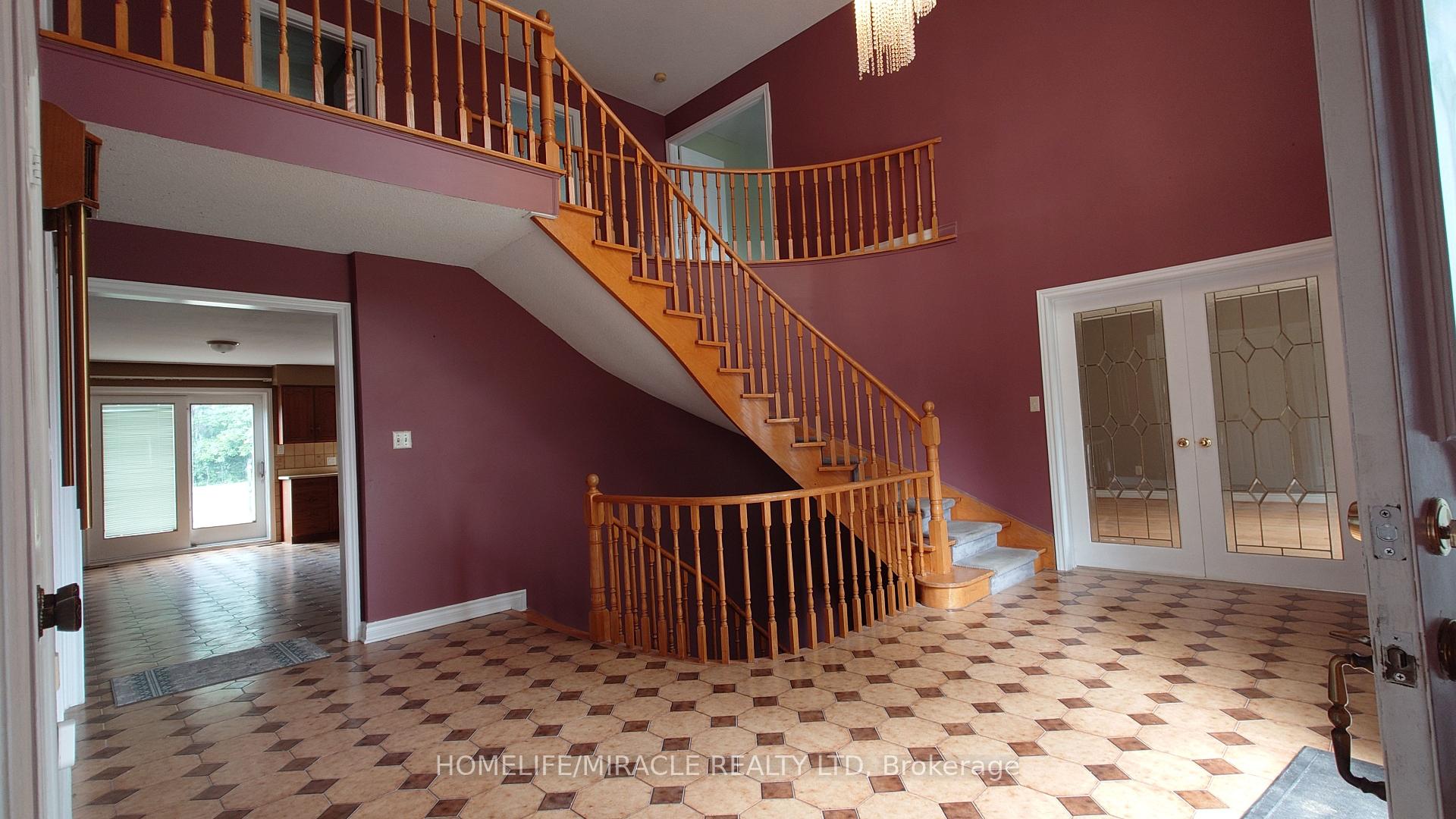 Photo 16 of 12 Ostrander Boulevard, Brampton, Huttonville — HOMEH