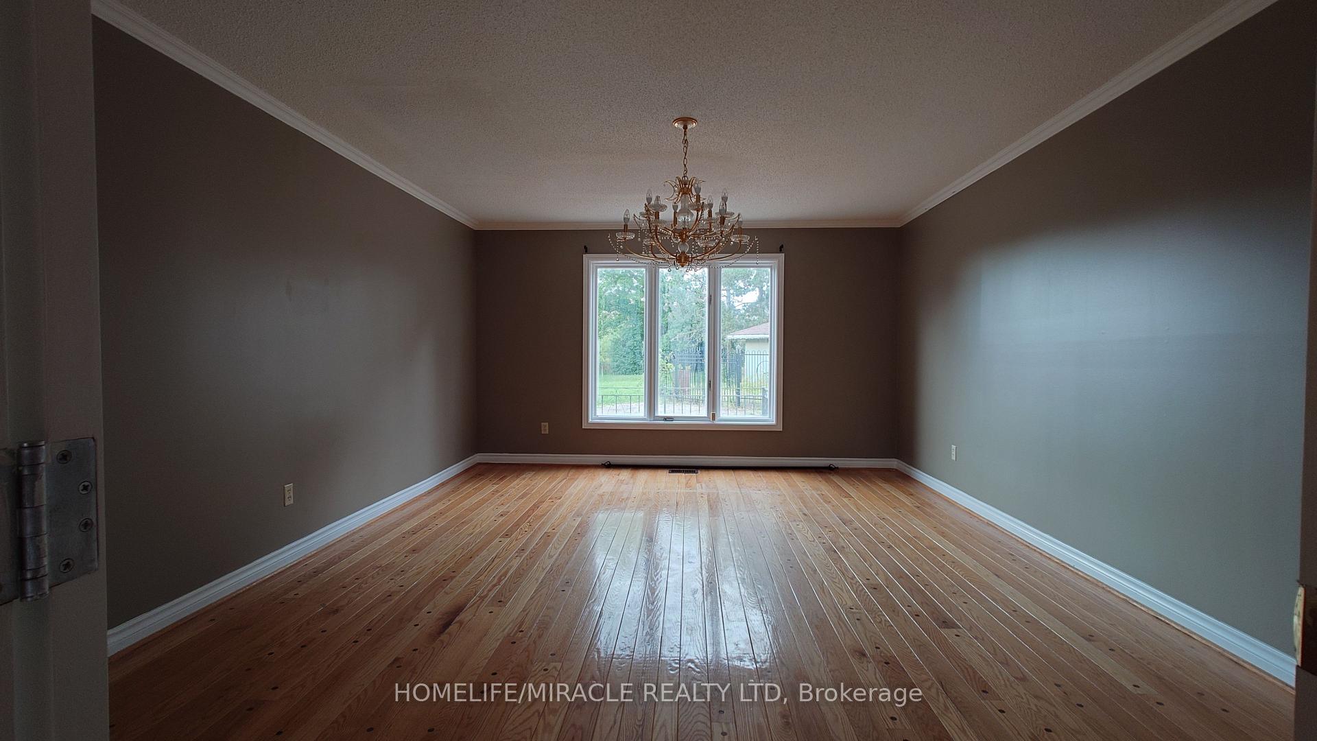 Photo 12 of 12 Ostrander Boulevard, Brampton, Huttonville — HOMEH