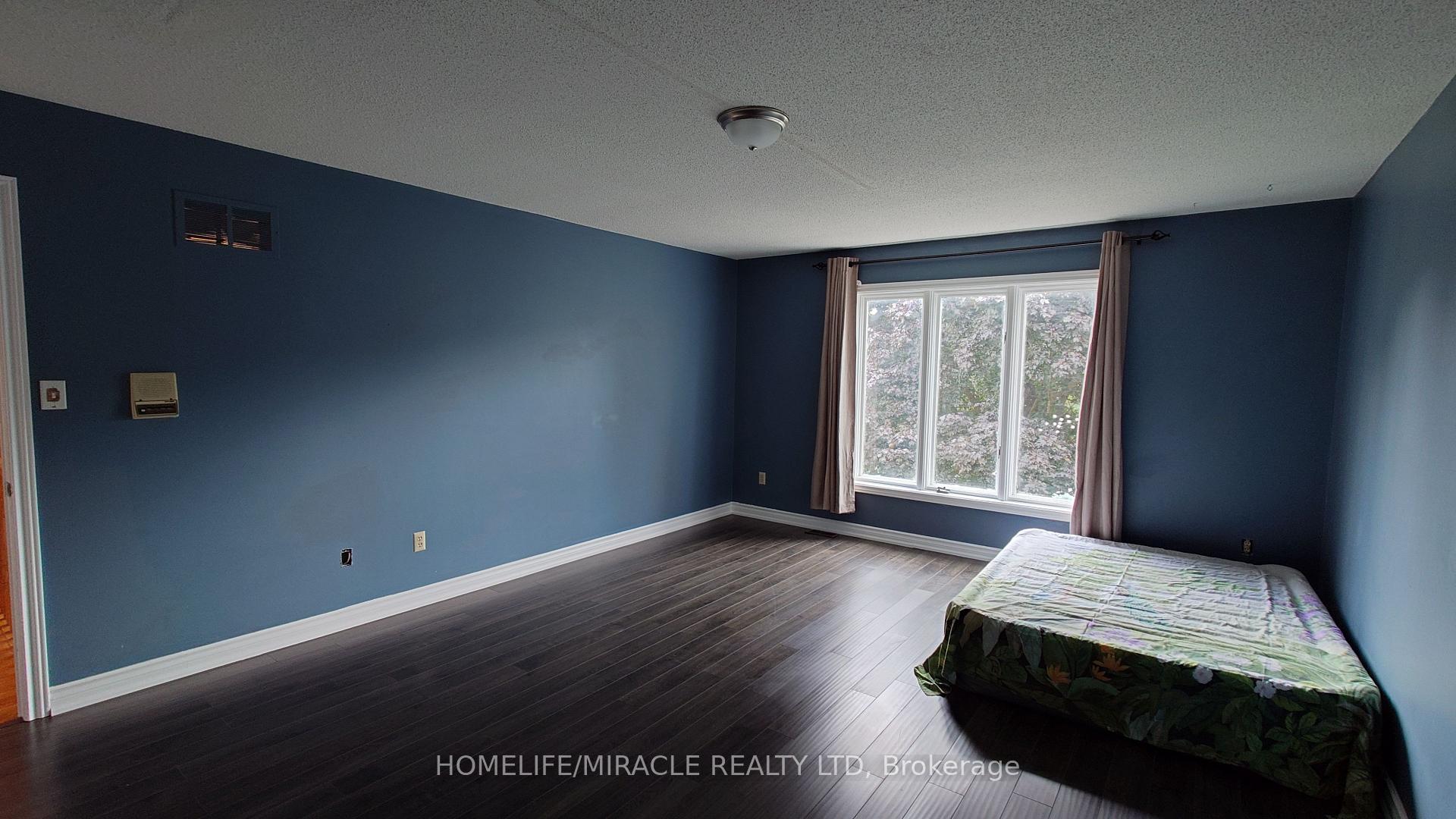 Photo 20 of 12 Ostrander Boulevard, Brampton, Huttonville — HOMEH