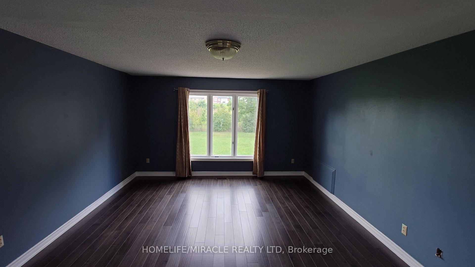 Photo 24 of 12 Ostrander Boulevard, Brampton, Huttonville — HOMEH
