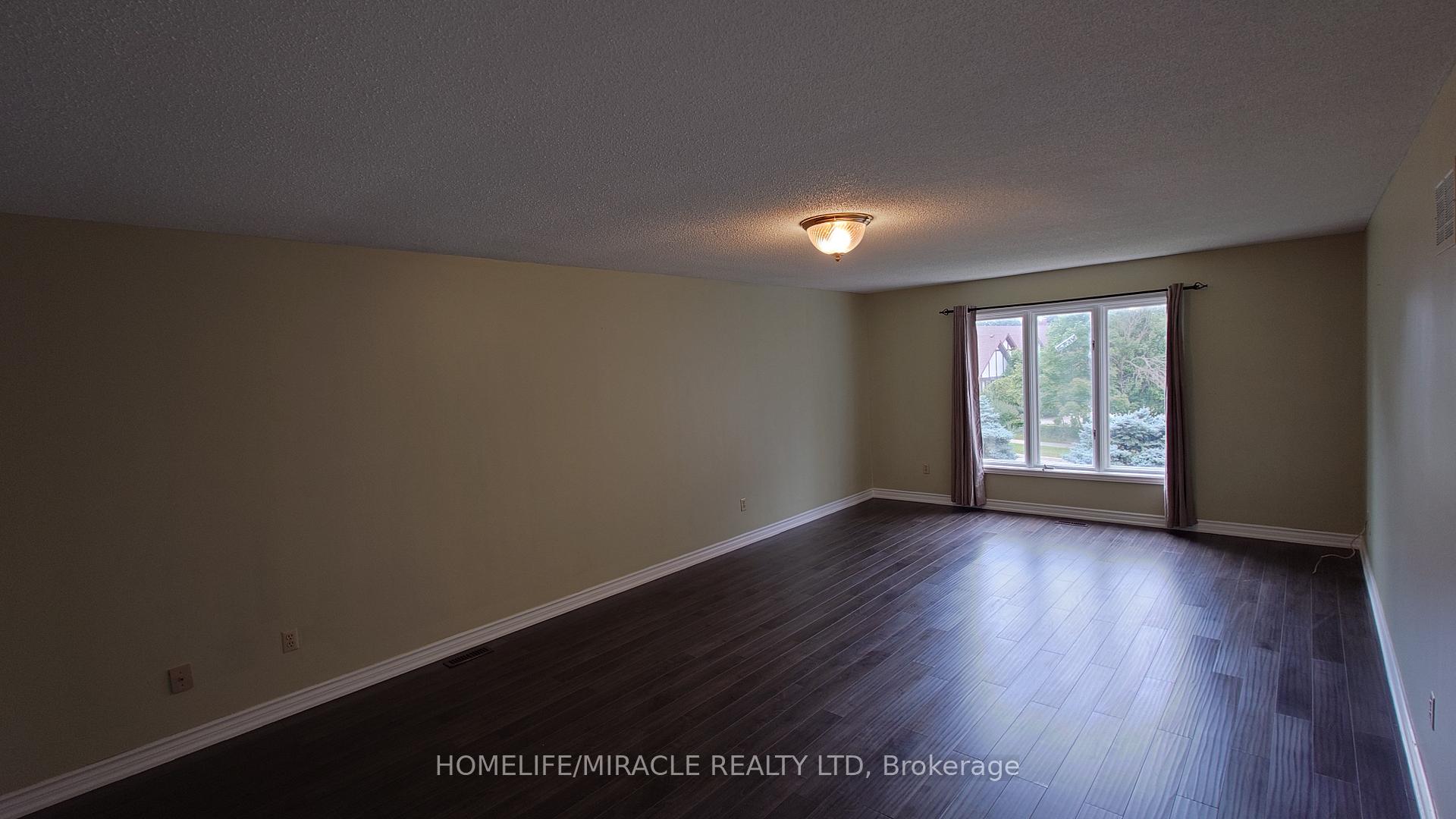 Photo 29 of 12 Ostrander Boulevard, Brampton, Huttonville — HOMEH
