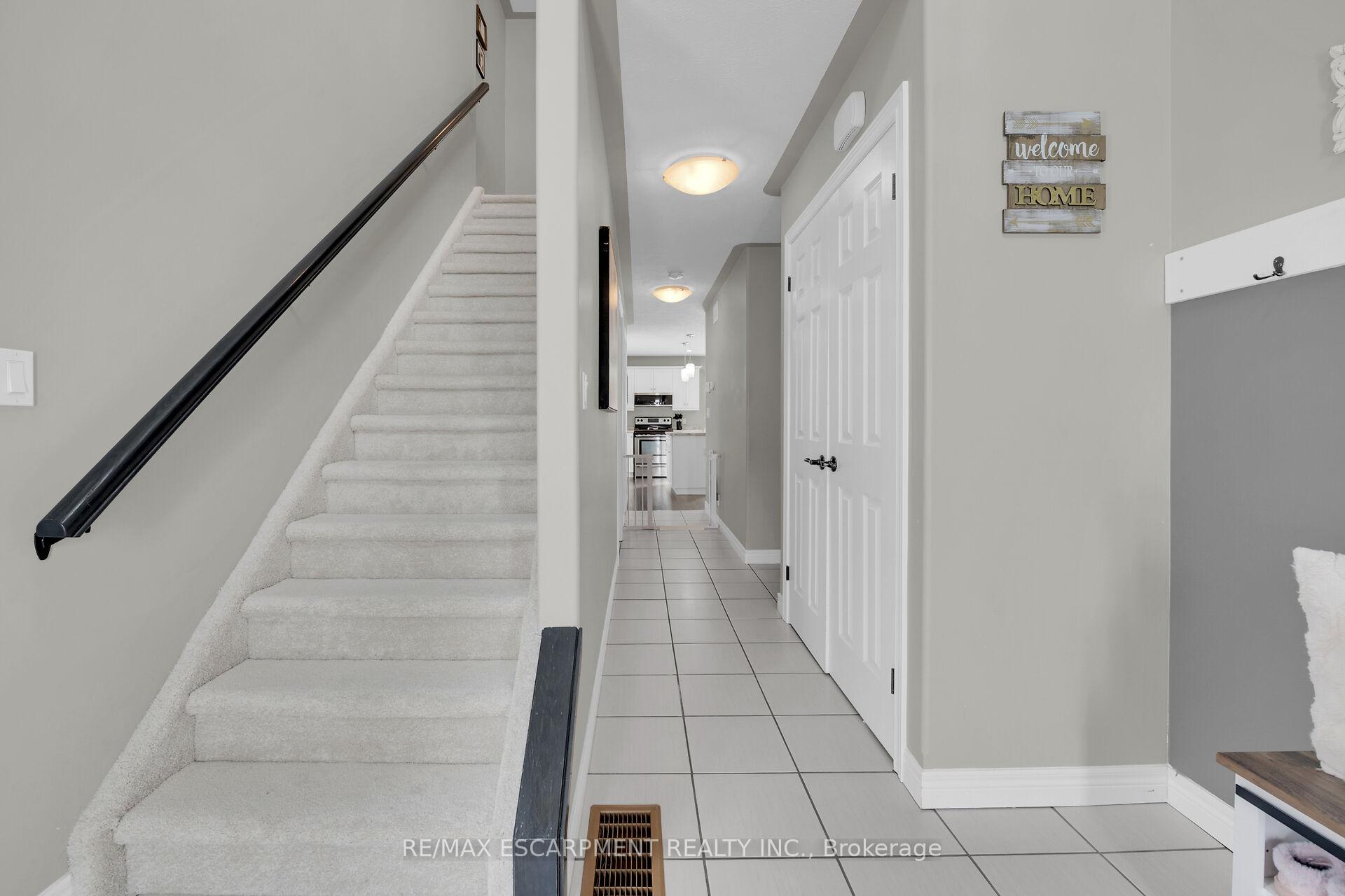 Photo 16 of 102 Macneil Court, Haldimand — HOMEH