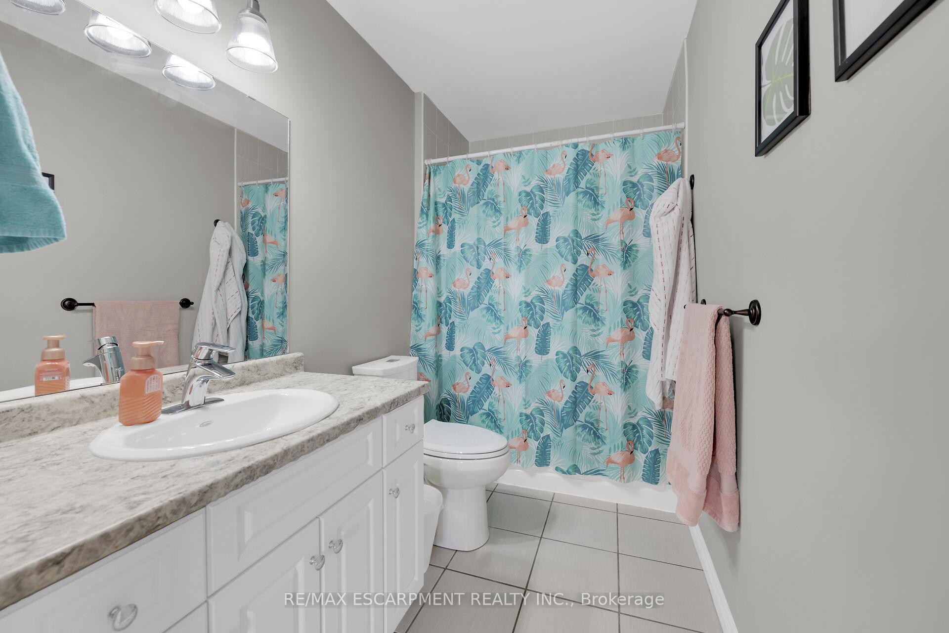 Photo 31 of 102 Macneil Court, Haldimand — HOMEH