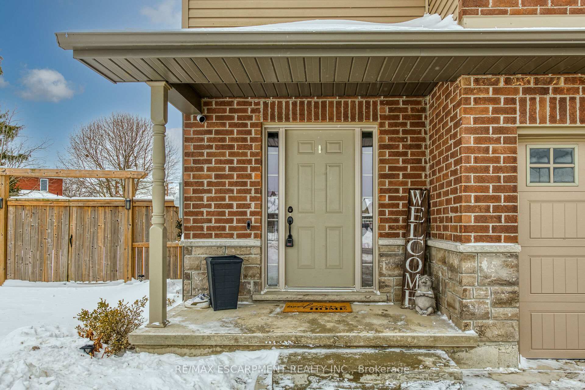 Photo 43 of 102 Macneil Court, Haldimand — HOMEH