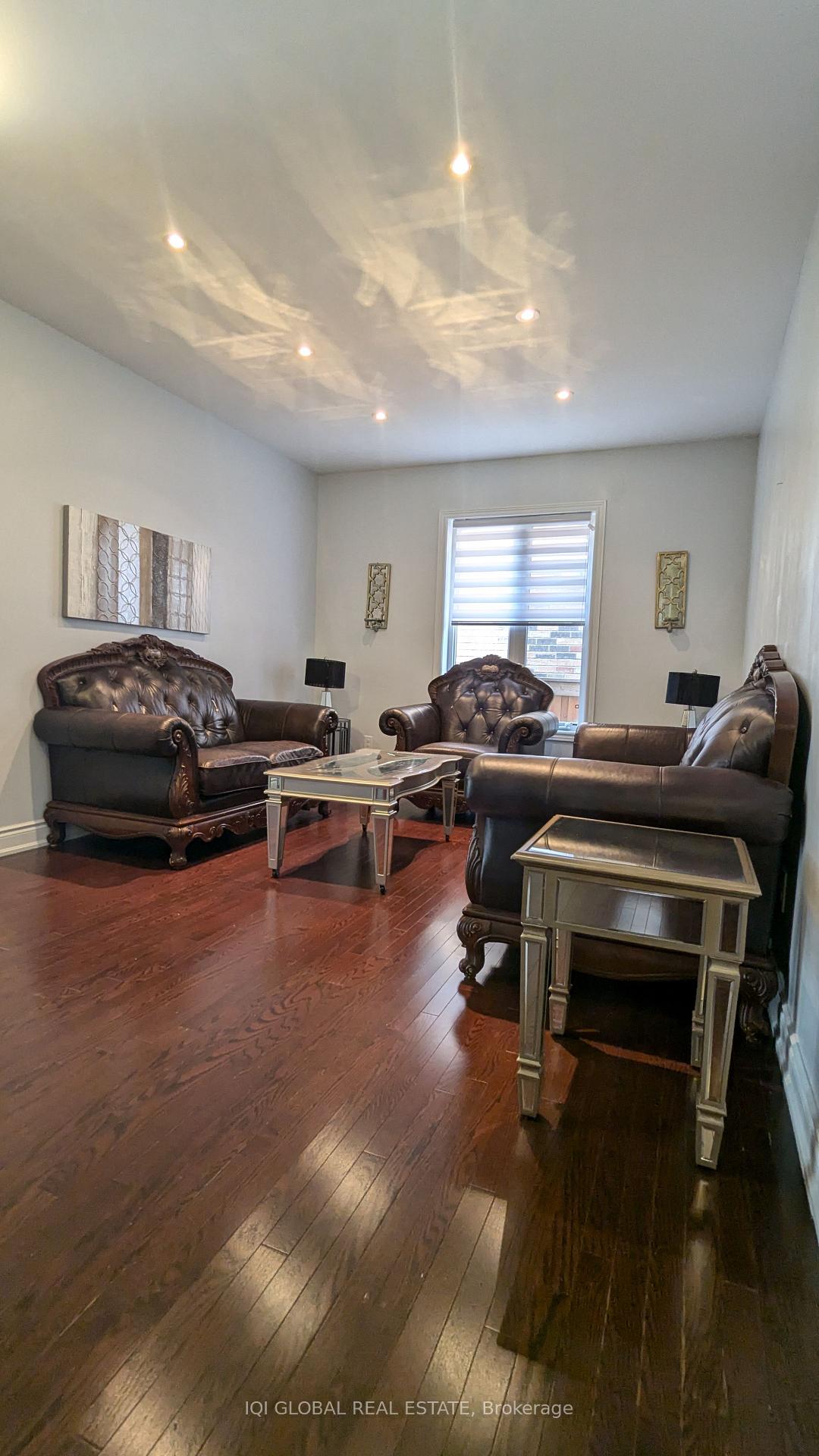 Photo 9 of 40 Allenby Street, Vaughan, Vellore Village — HOMEH