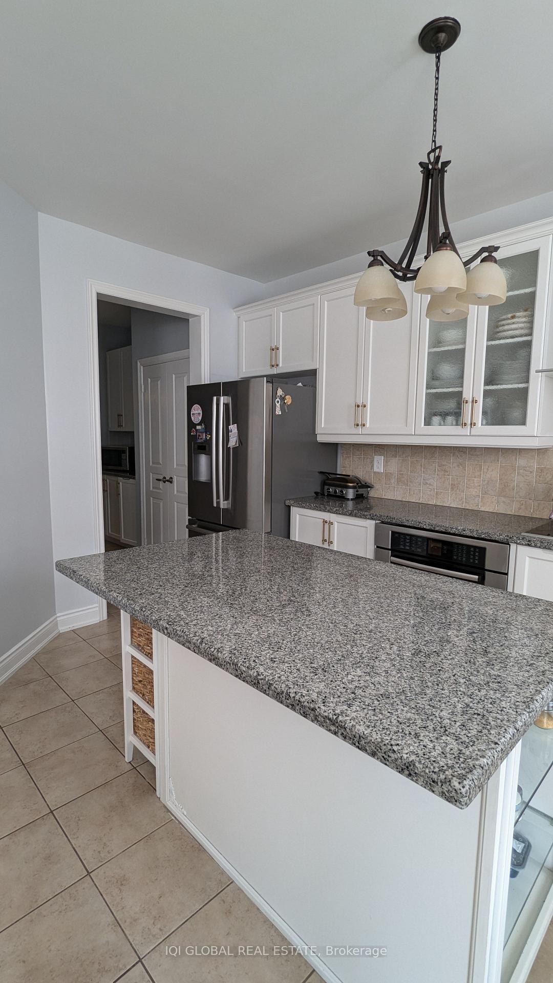 Photo 12 of 40 Allenby Street, Vaughan, Vellore Village — HOMEH
