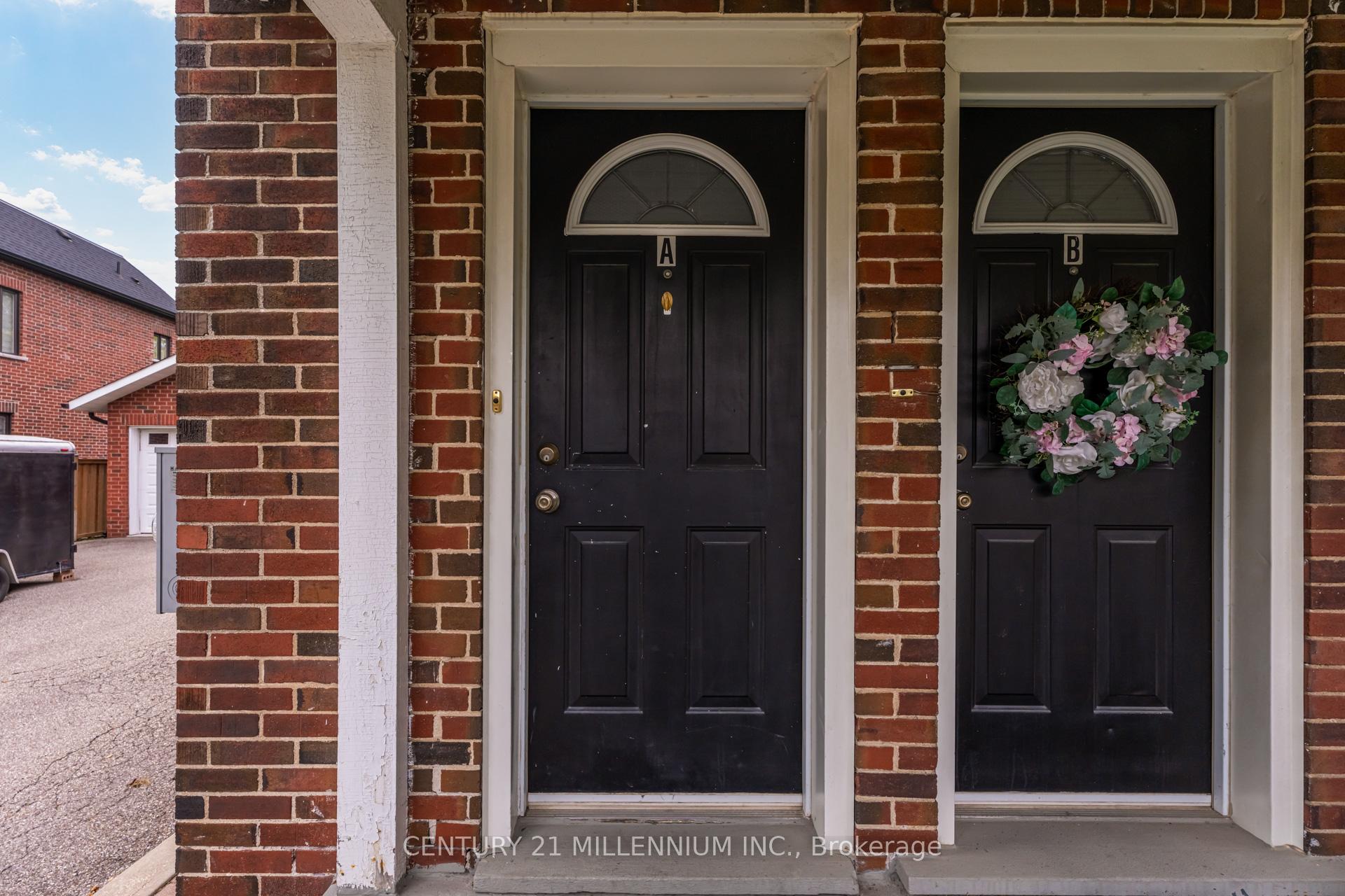 Photo 3 of 133 Mill Street, Brampton, Downtown Brampton — HOMEH