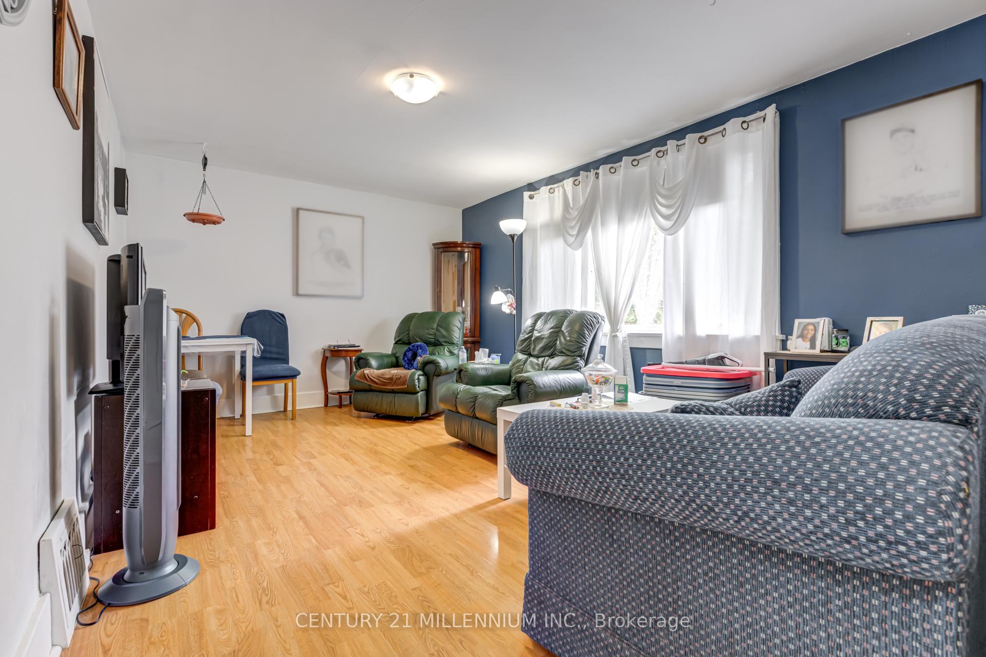 Photo 14 of 133 Mill Street, Brampton, Downtown Brampton — HOMEH