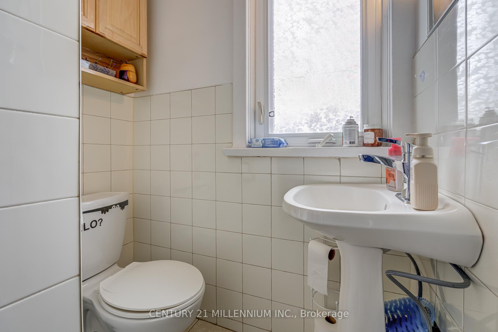 Photo 5 of 133 Mill Street, Brampton, Downtown Brampton — HOMEH
