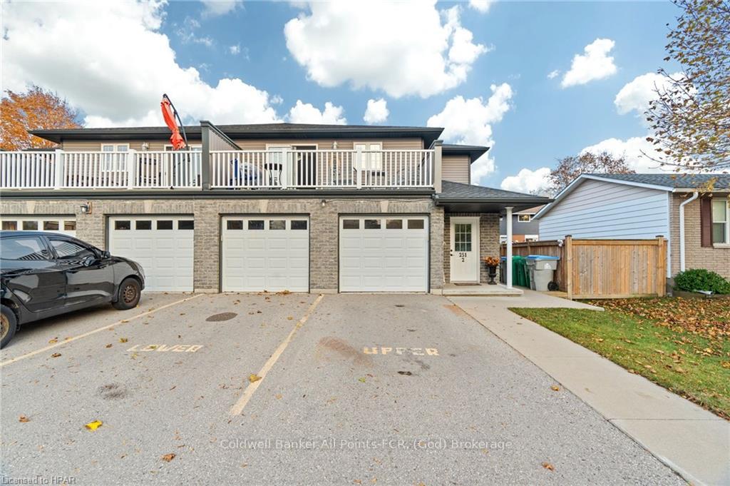 Photo 2 of 251 Gibbons Street, Goderich, Goderich (Town) — HOMEH