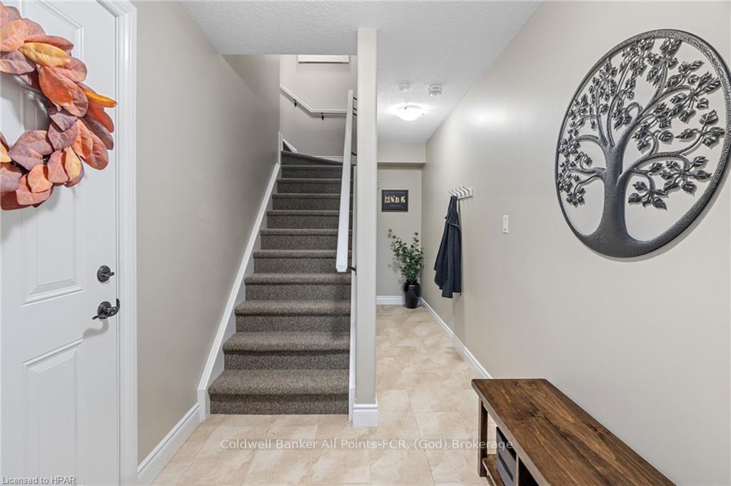 Photo 5 of 251 Gibbons Street, Goderich, Goderich (Town) — HOMEH