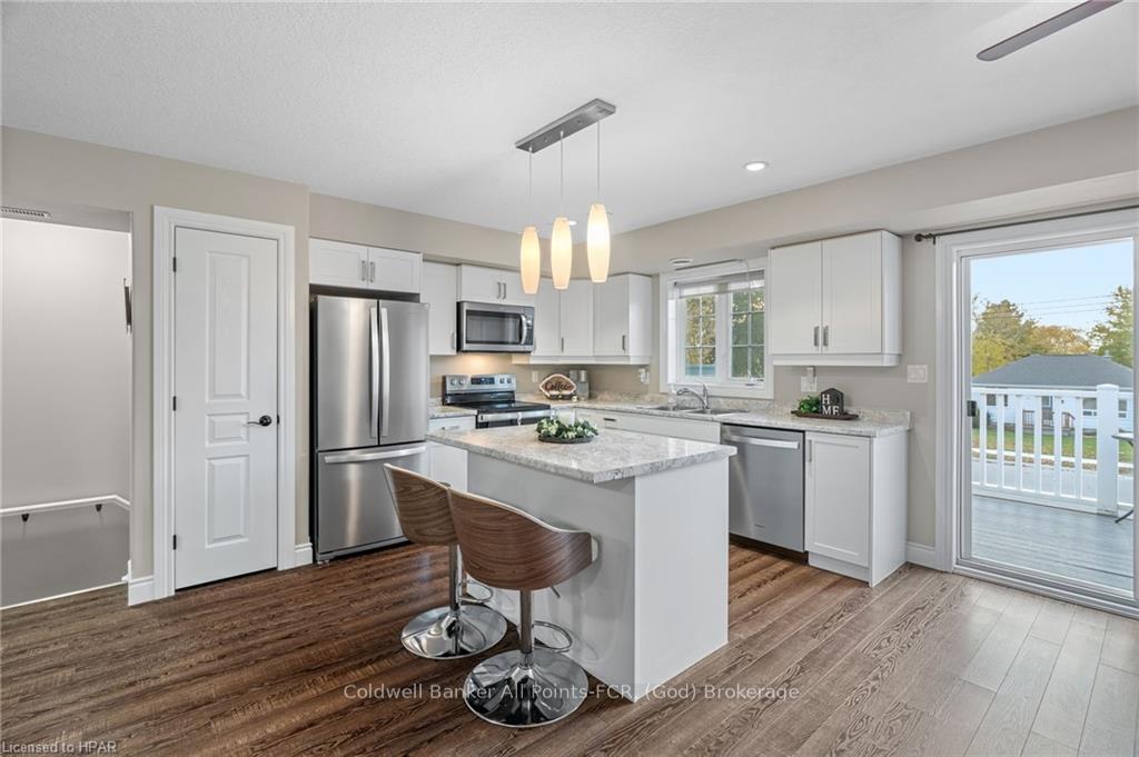 Photo 7 of 251 Gibbons Street, Goderich, Goderich (Town) — HOMEH
