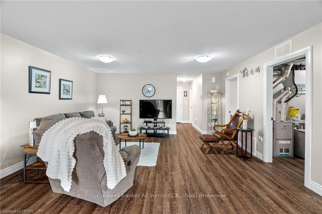 Photo 12 of 251 Gibbons Street, Goderich, Goderich (Town) — HOMEH