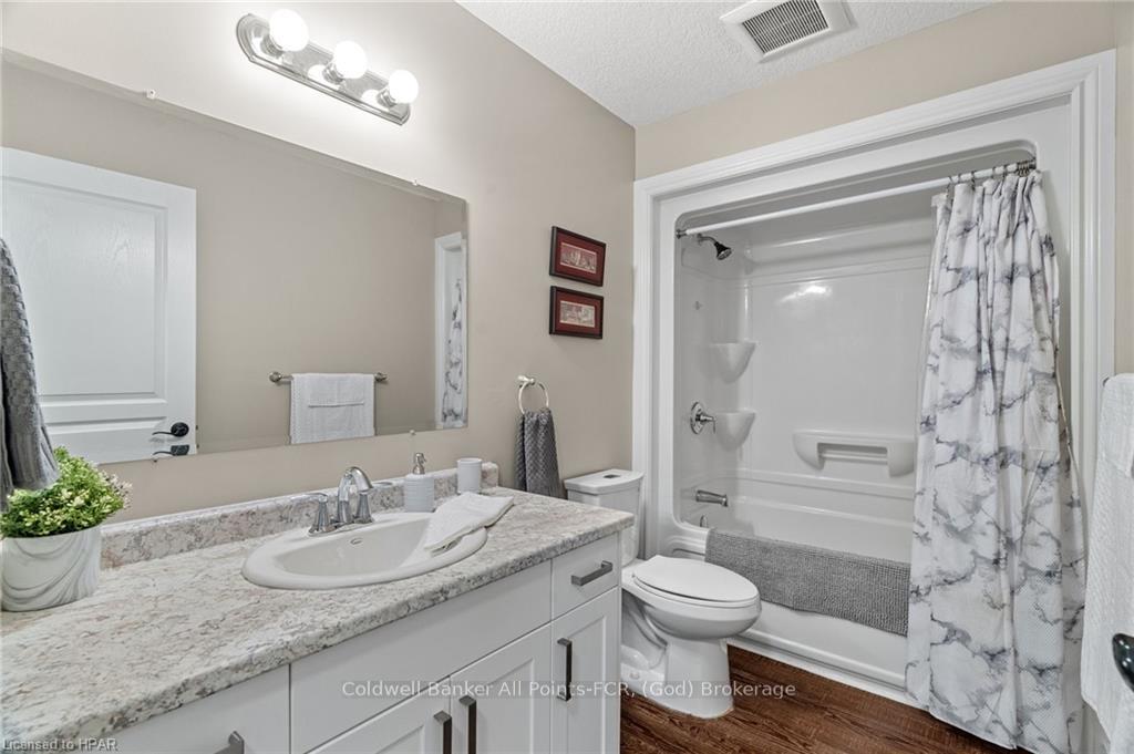 Photo 18 of 251 Gibbons Street, Goderich, Goderich (Town) — HOMEH