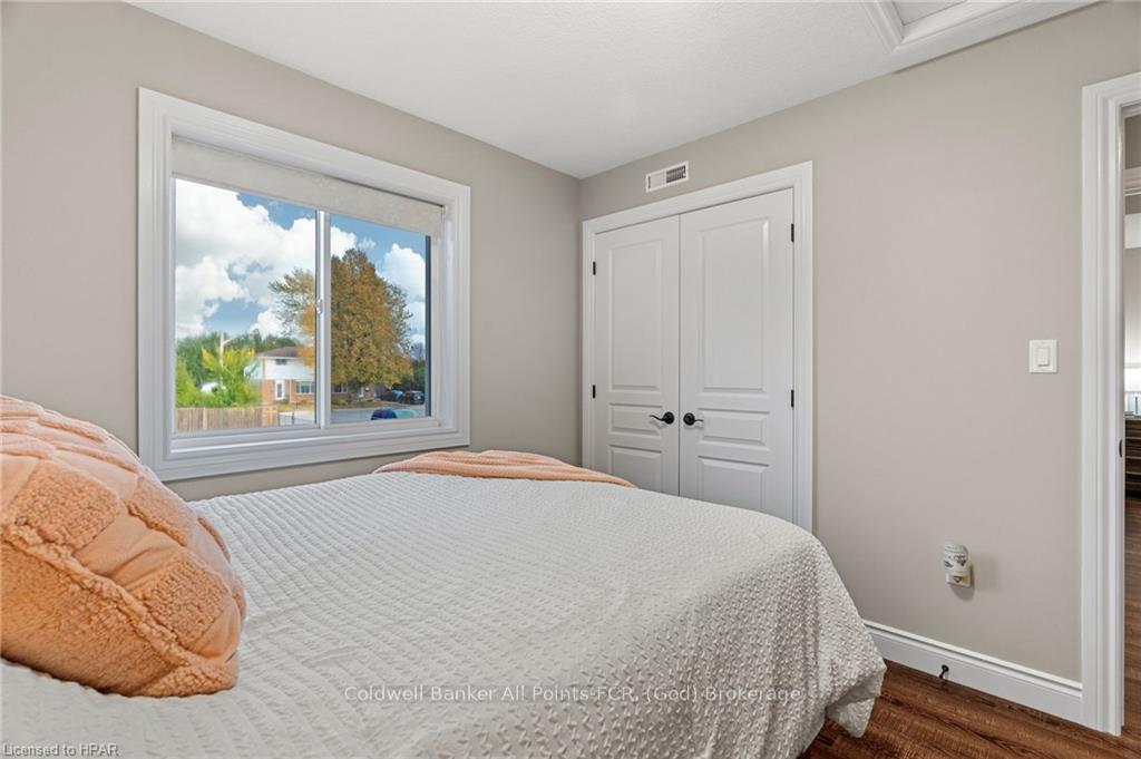 Photo 23 of 251 Gibbons Street, Goderich, Goderich (Town) — HOMEH