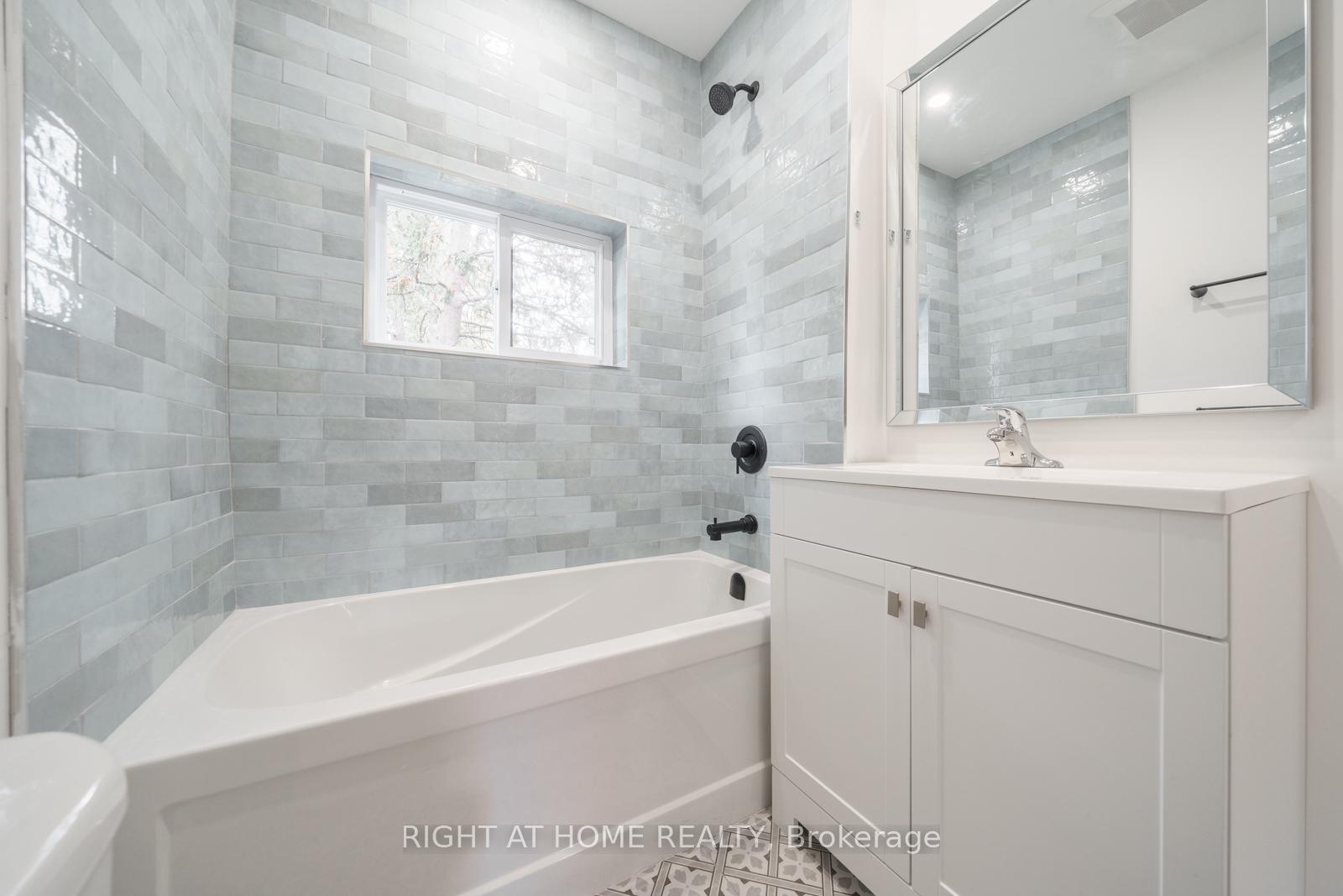 Photo 3 of 105 Aikman Avenue, Hamilton, Gibson — HOMEH