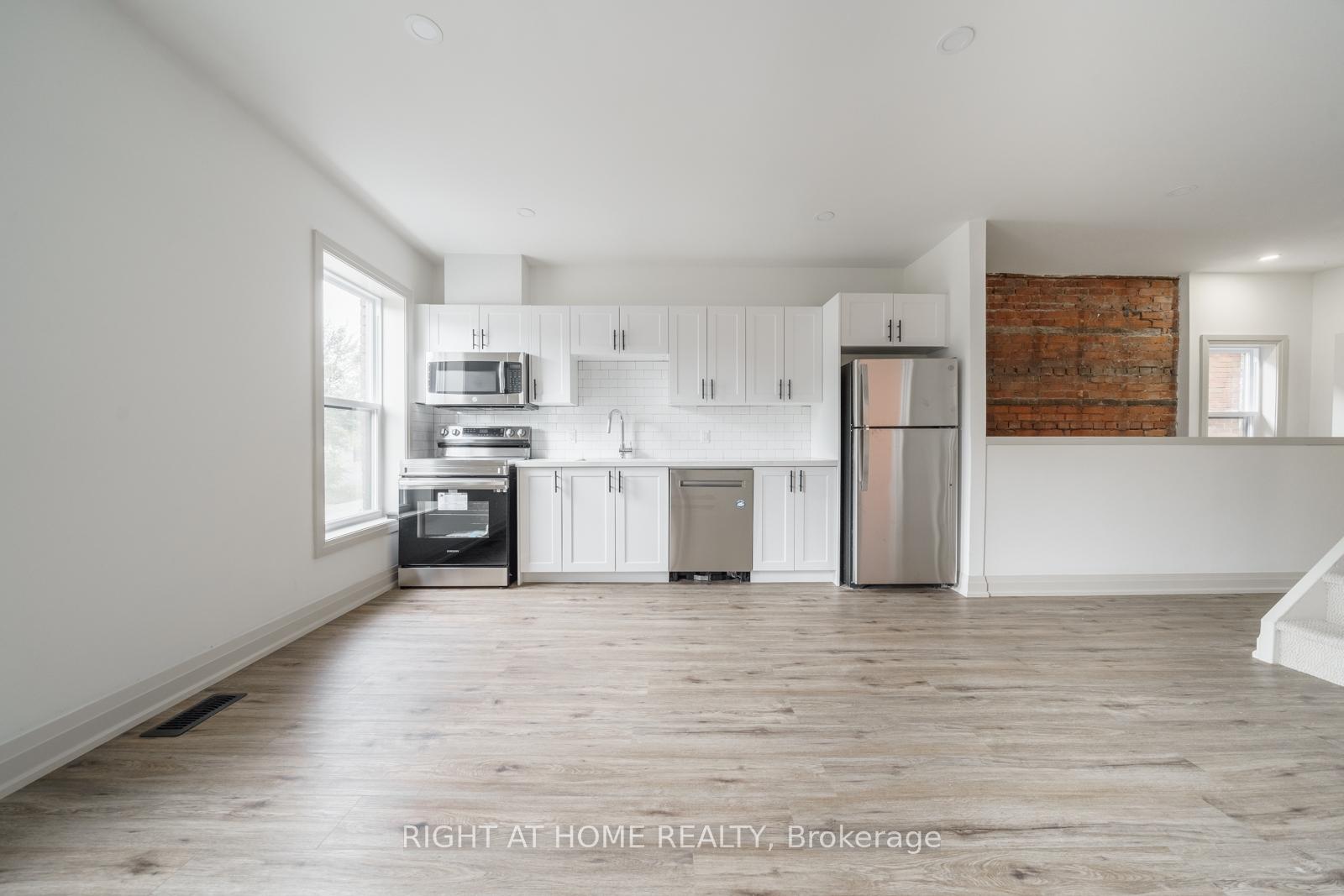 Photo 5 of 105 Aikman Avenue, Hamilton, Gibson — HOMEH