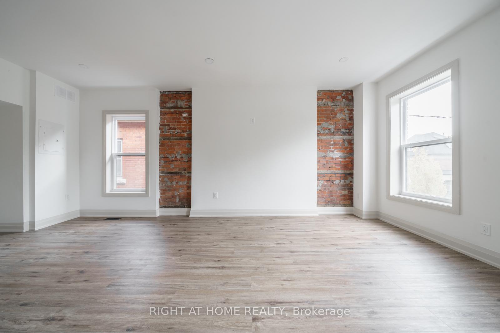 Photo 34 of 105 Aikman Avenue, Hamilton, Gibson — HOMEH