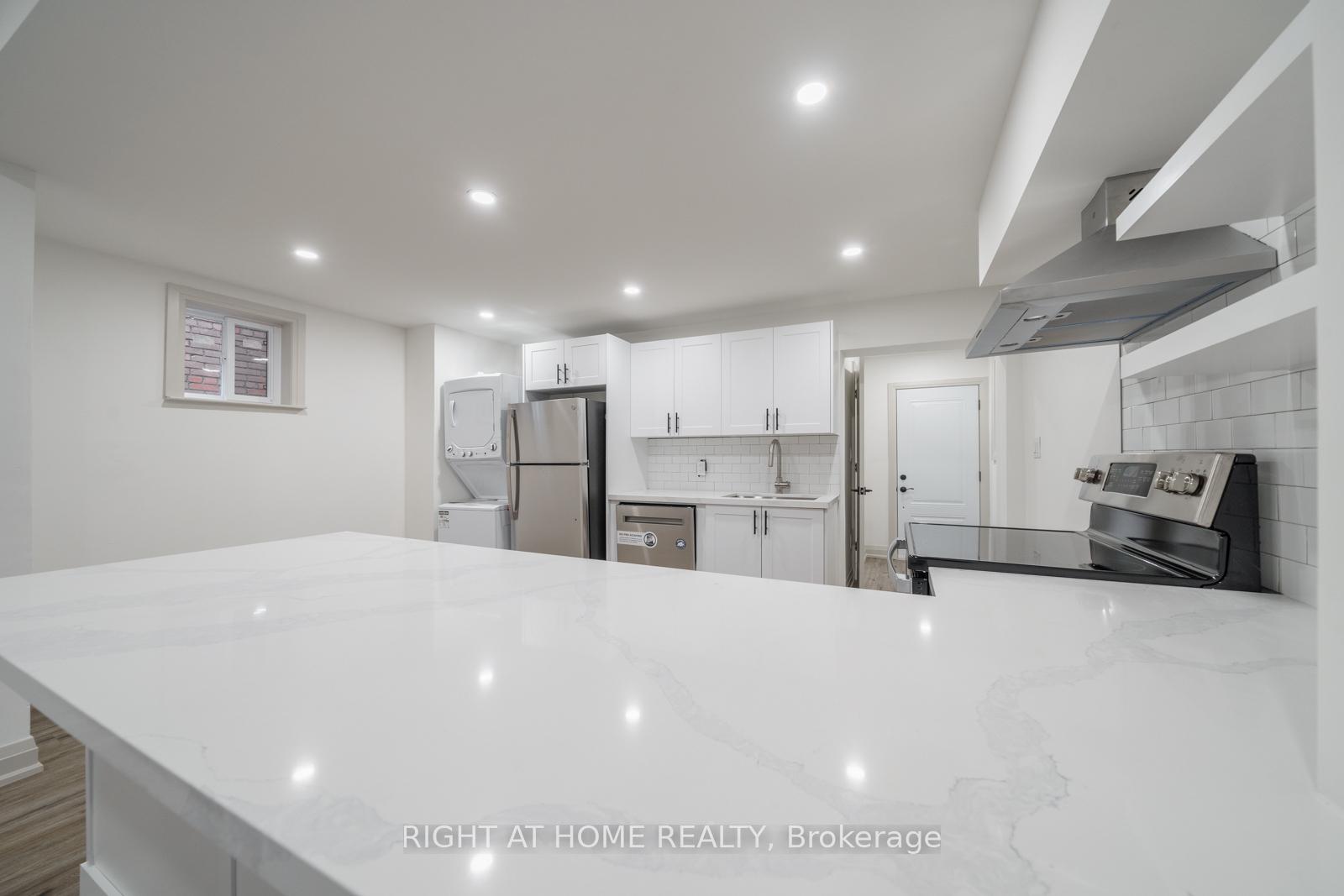 Photo 24 of 105 Aikman Avenue, Hamilton, Gibson — HOMEH