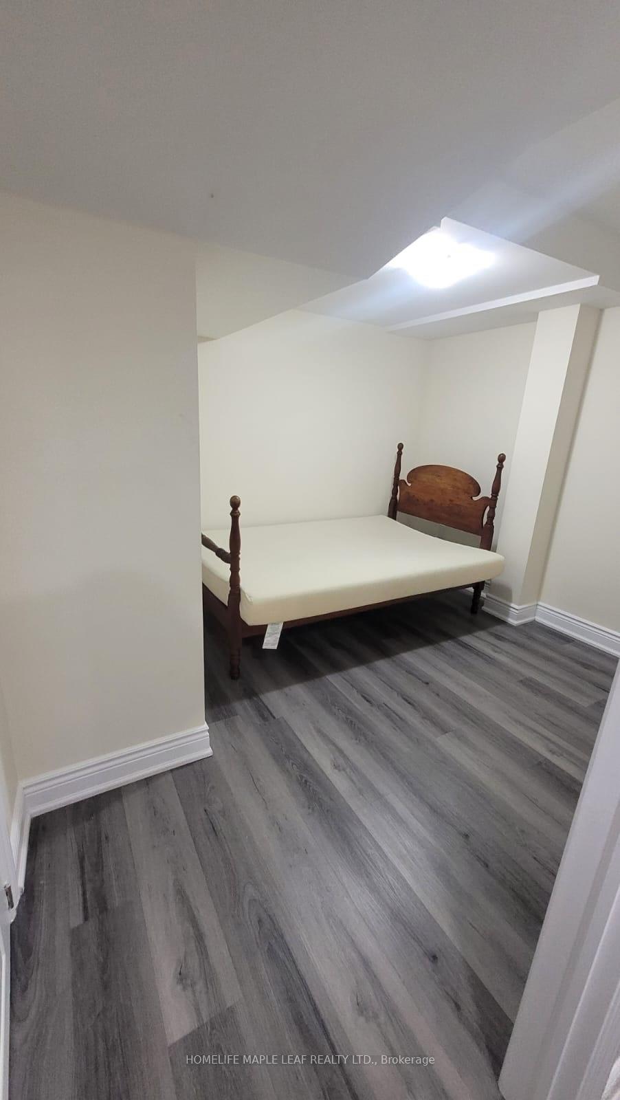 Photo 13 of 30 Fort Williams Drive, Brampton, Credit Valley — HOMEH