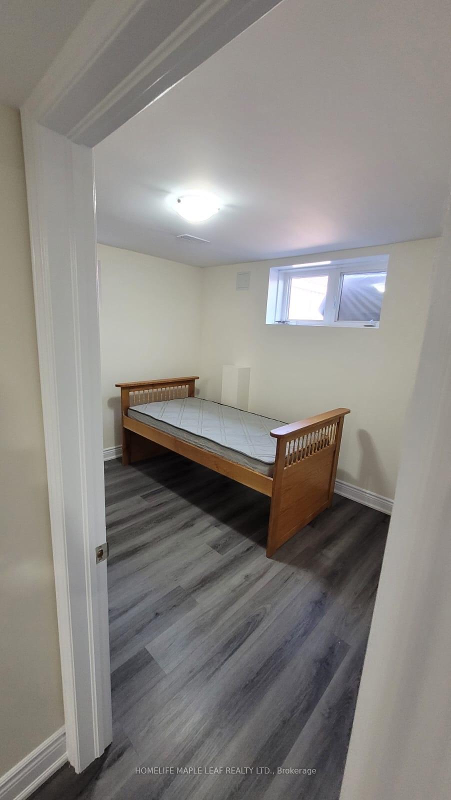 Photo 11 of 30 Fort Williams Drive, Brampton, Credit Valley — HOMEH
