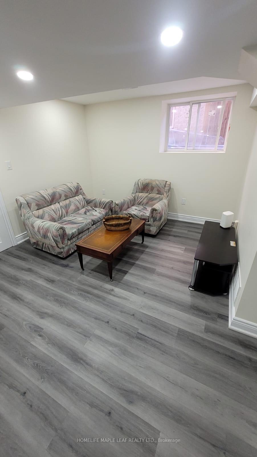 Photo 12 of 30 Fort Williams Drive, Brampton, Credit Valley — HOMEH