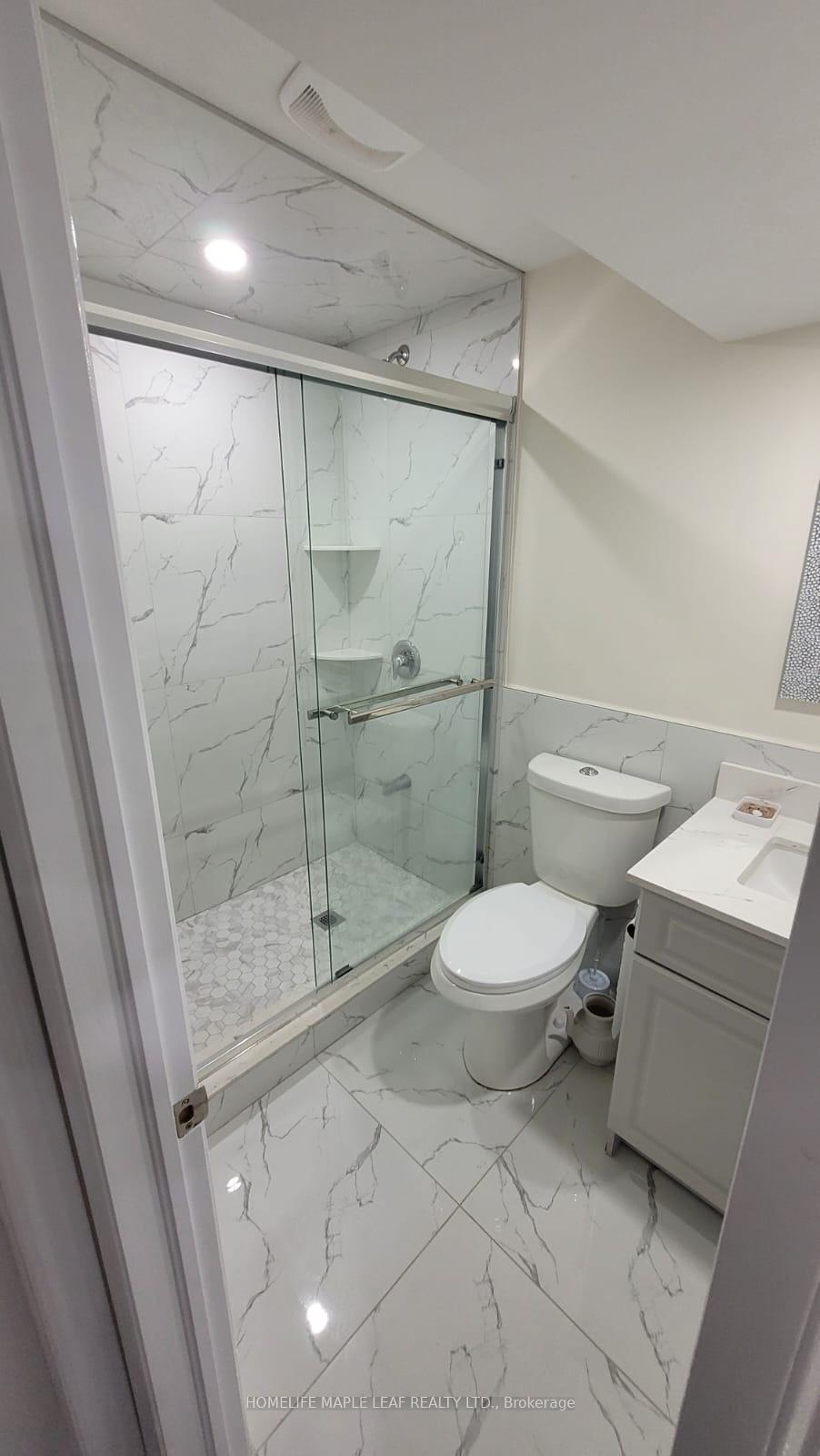 Photo 6 of 30 Fort Williams Drive, Brampton, Credit Valley — HOMEH